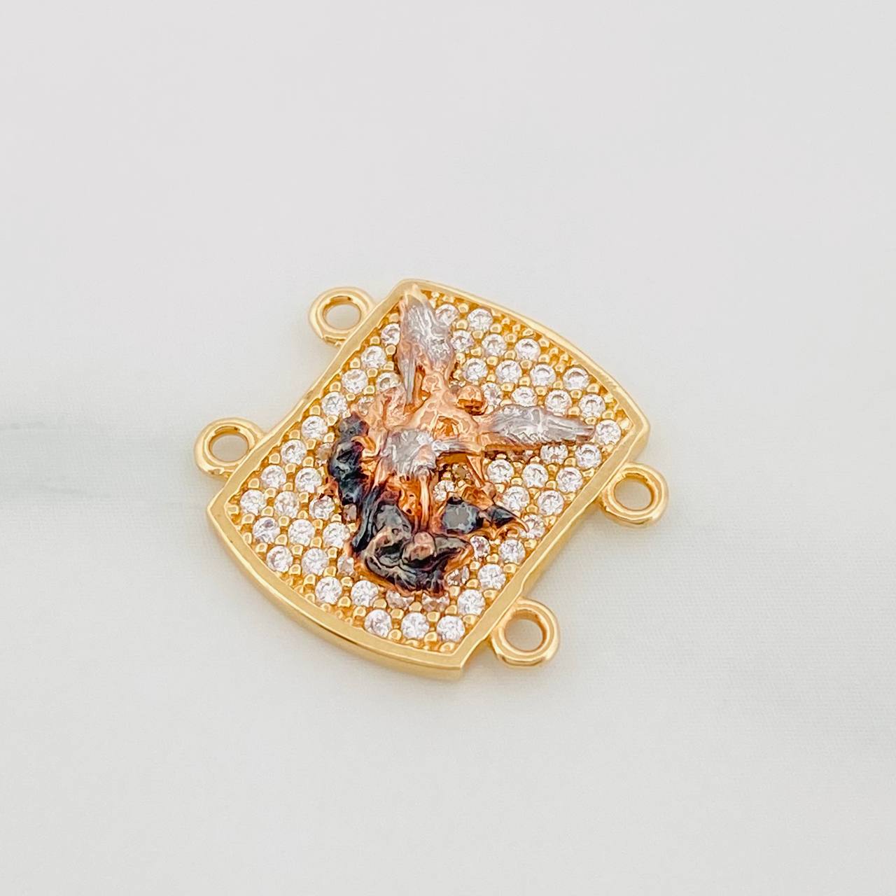 Herraje Placa San Miguel 2.4 g / 1.05 cm Tres Oros 18K