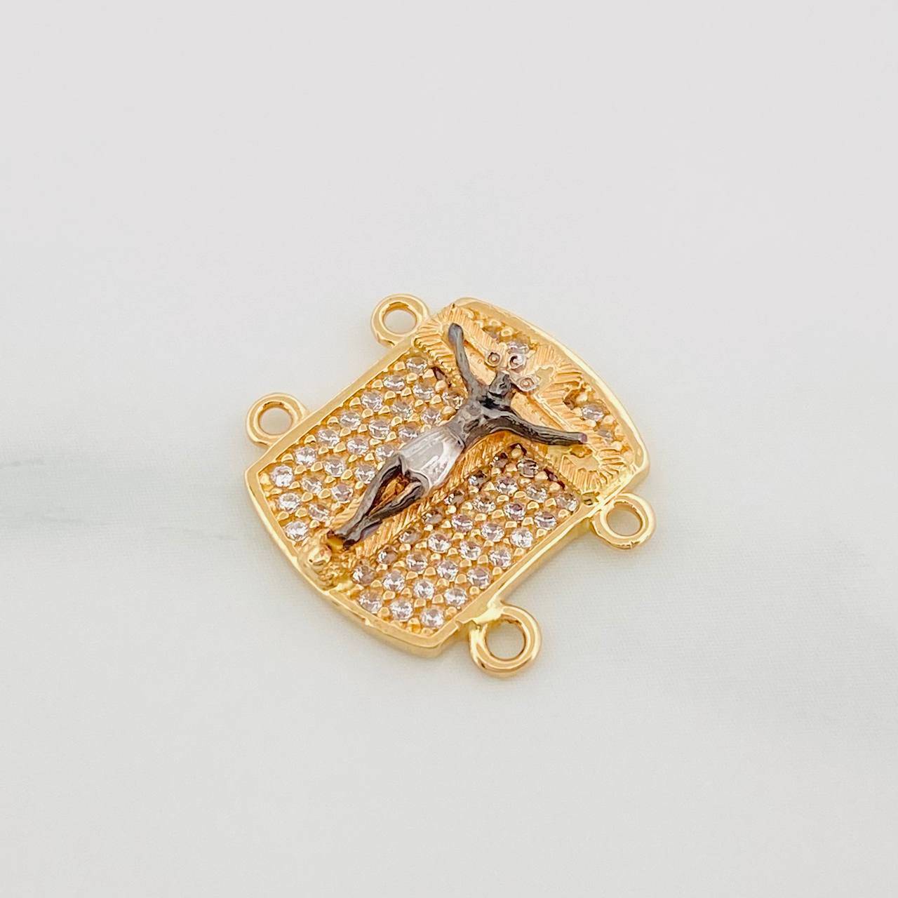 Herraje Placa Cruz Cristo 2.65 g / 1.05 cm Tres Oros 18K