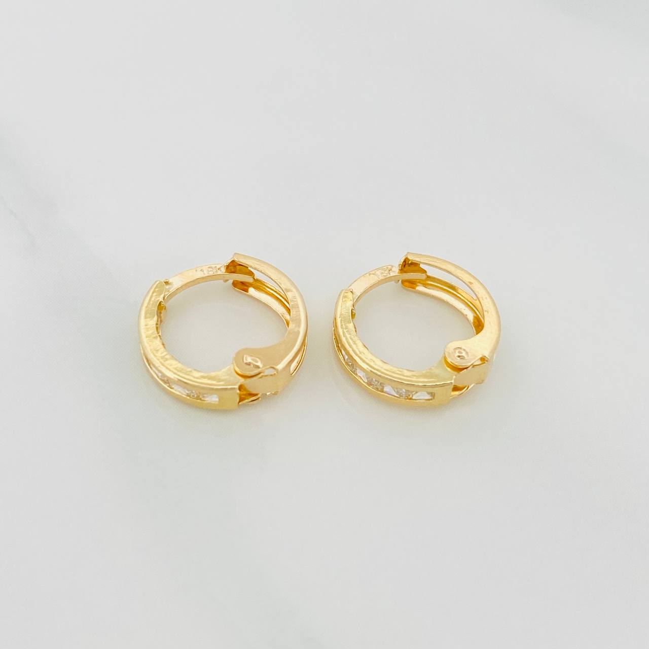 Candongas Carril 1.1 g / 1 cm Oro Amarillo 18K