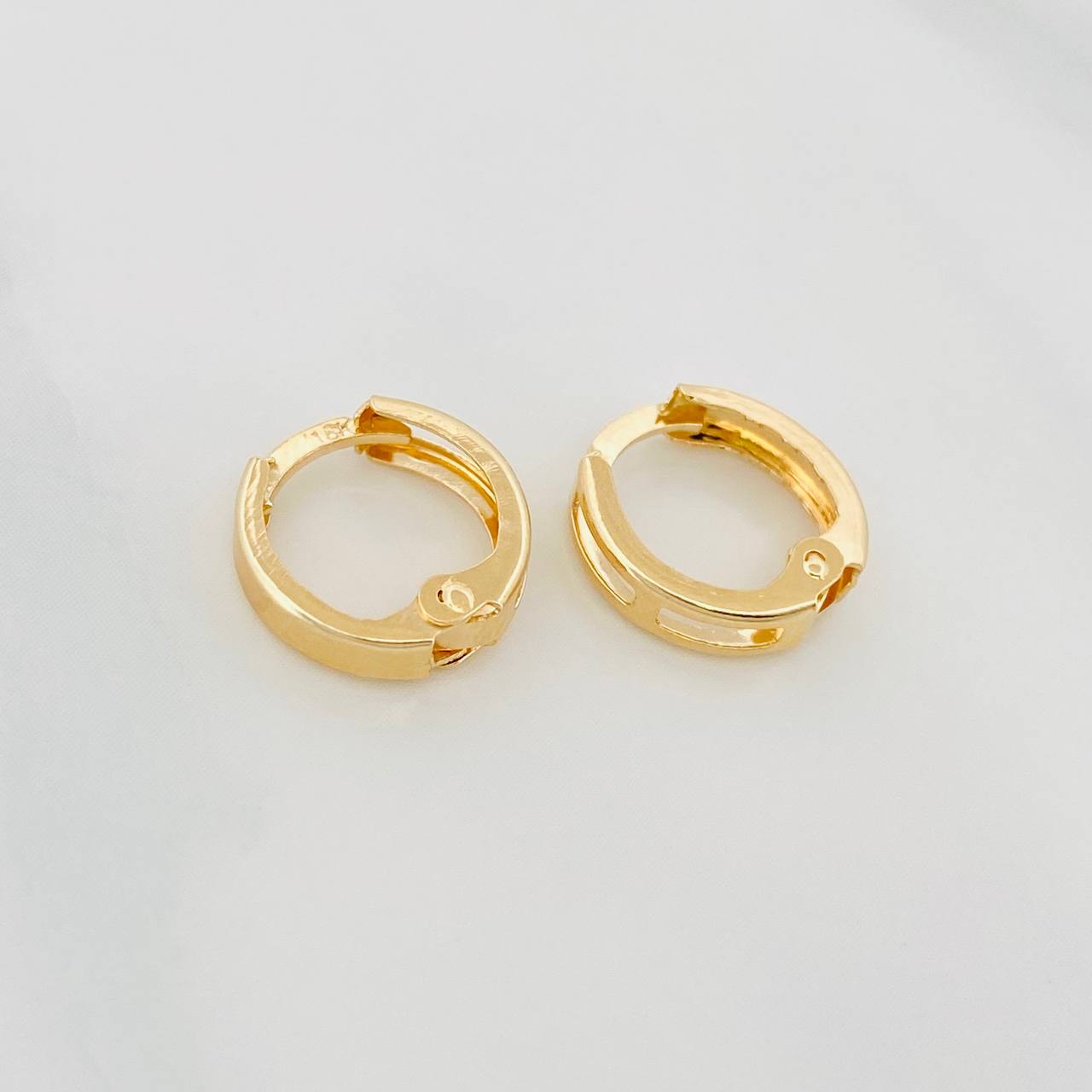 Candongas Carril 1 g / 1.1 cm Oro Amarillo 18K