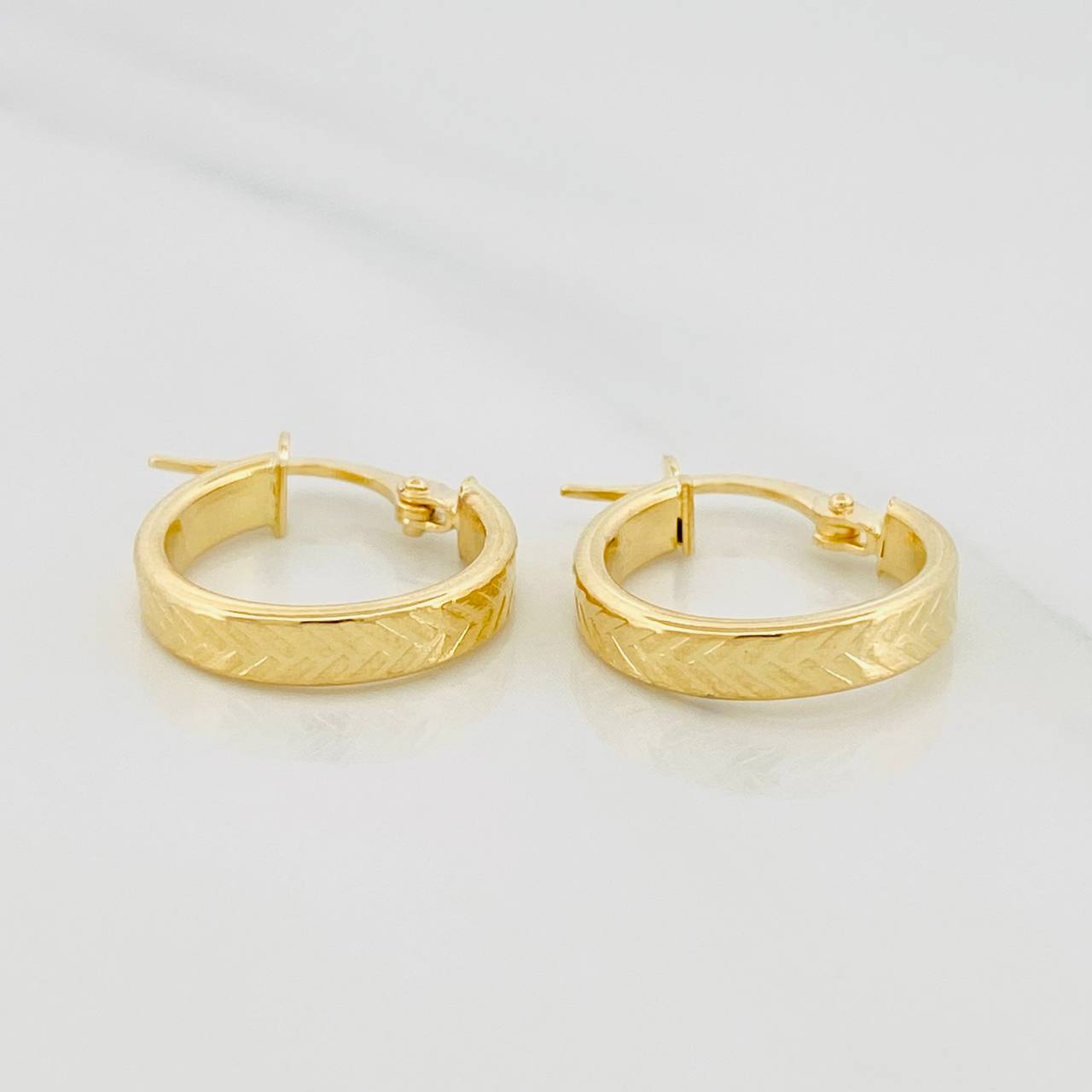 Candongas Kuki 1.6 g / 1.07 cm Oro Amarillo 18K