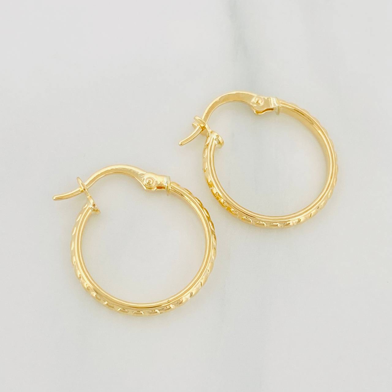Candongas Lucero 1.2 g / 2 cm Oro Amarillo 18K