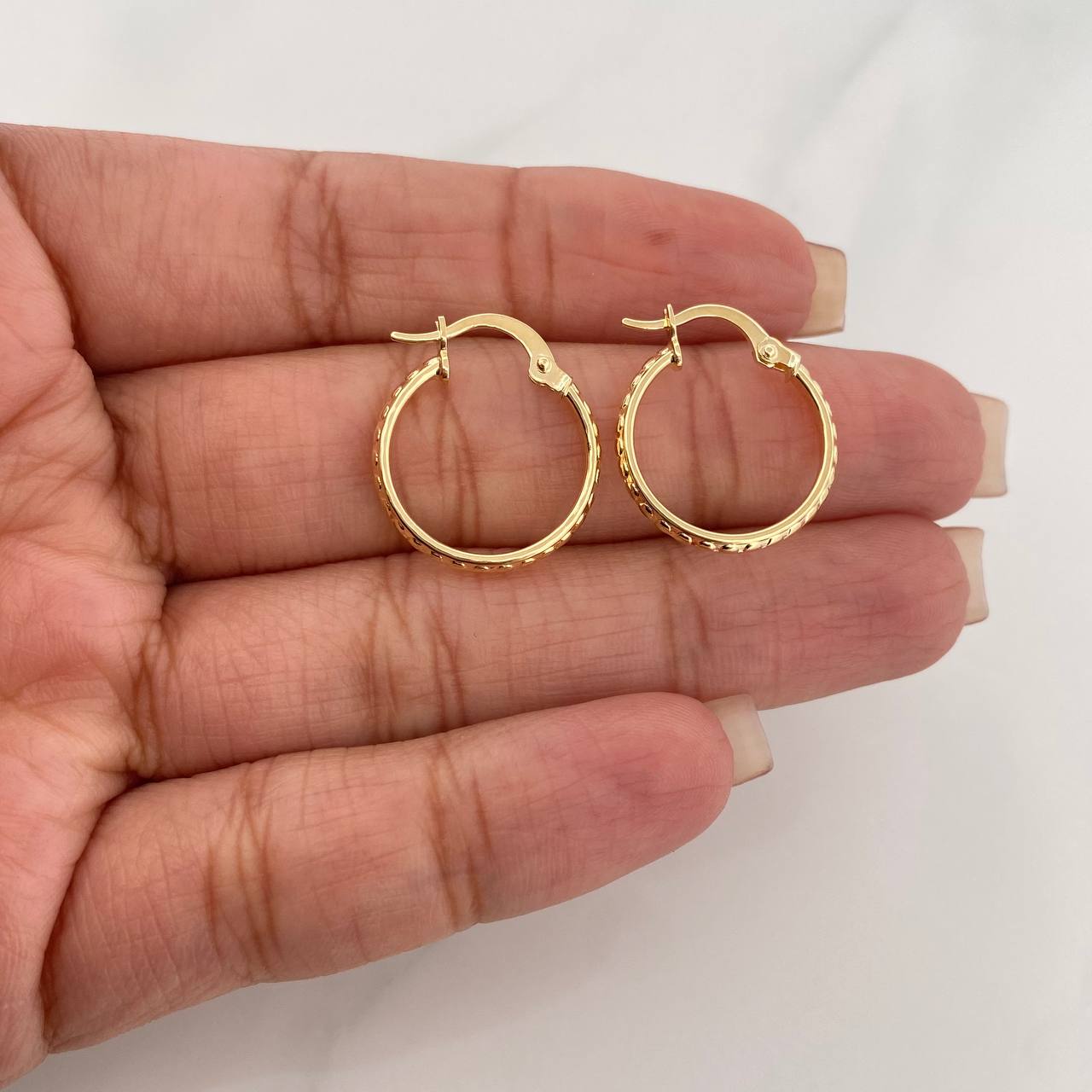 Candongas Lucero 1.2 g / 2 cm Oro Amarillo 18K