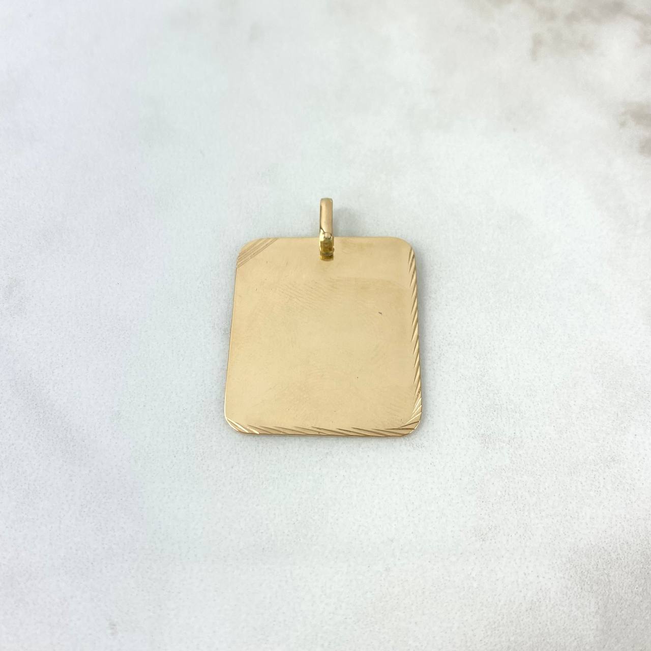 Dije Placa Rectangulo 4.75gr / 3.6cm / 25mm*30mm Rayas Diagonales - Bordes Diamantados Oro Amarillo