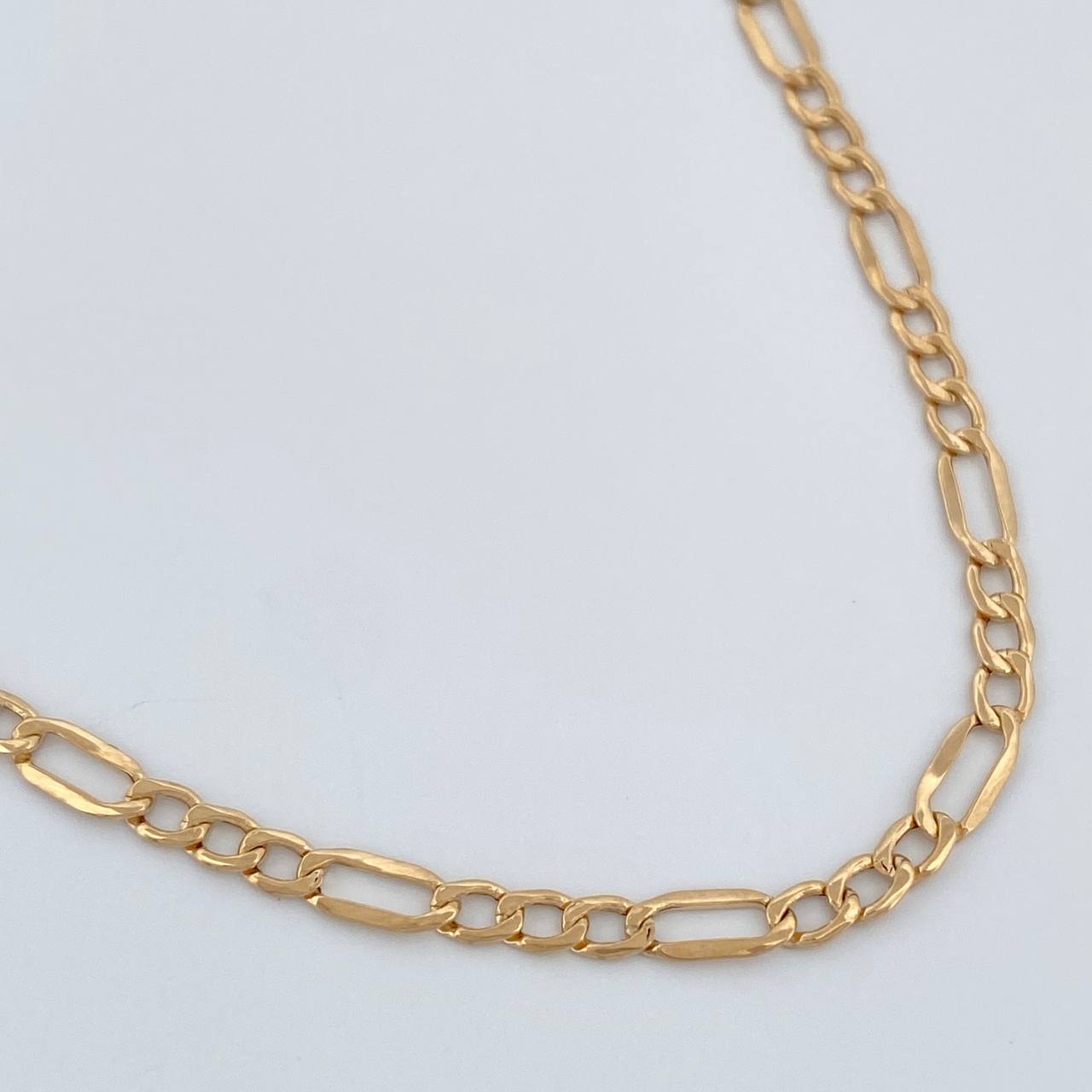 Cadena Figaro 1.7gr / 45.5cm / 2.7mm Oro Amarillo +1 18K %