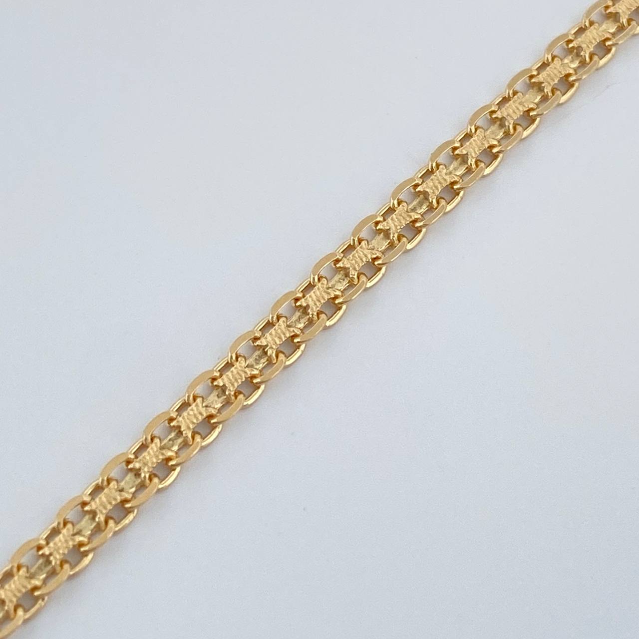 Pulso China 1.85gr / 18cm / 2.19mm Oro Amarillo +1 18K %