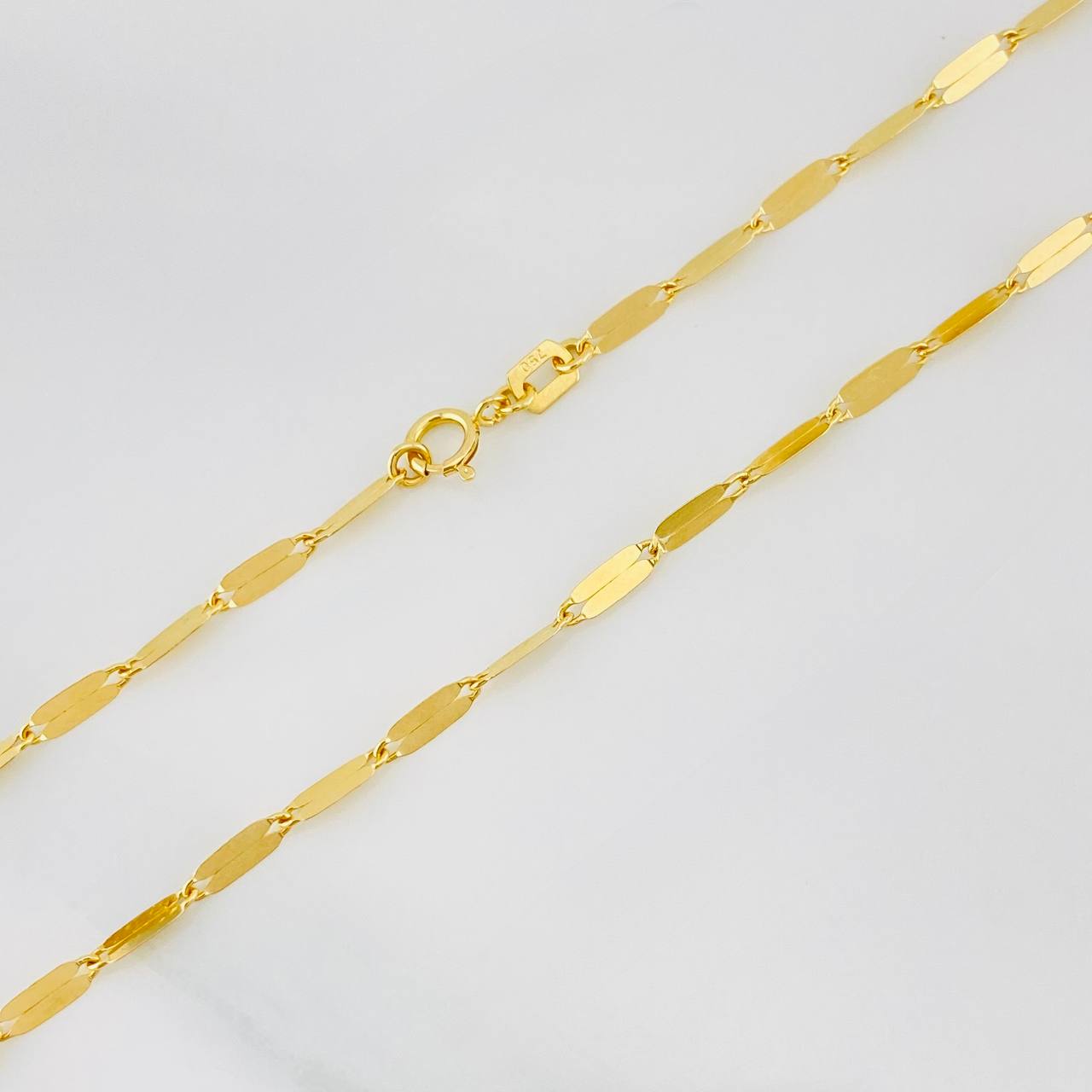 Cadena Flor Espejo 2.10g / 45cm / 2.39mm Oro Amarillo 18K