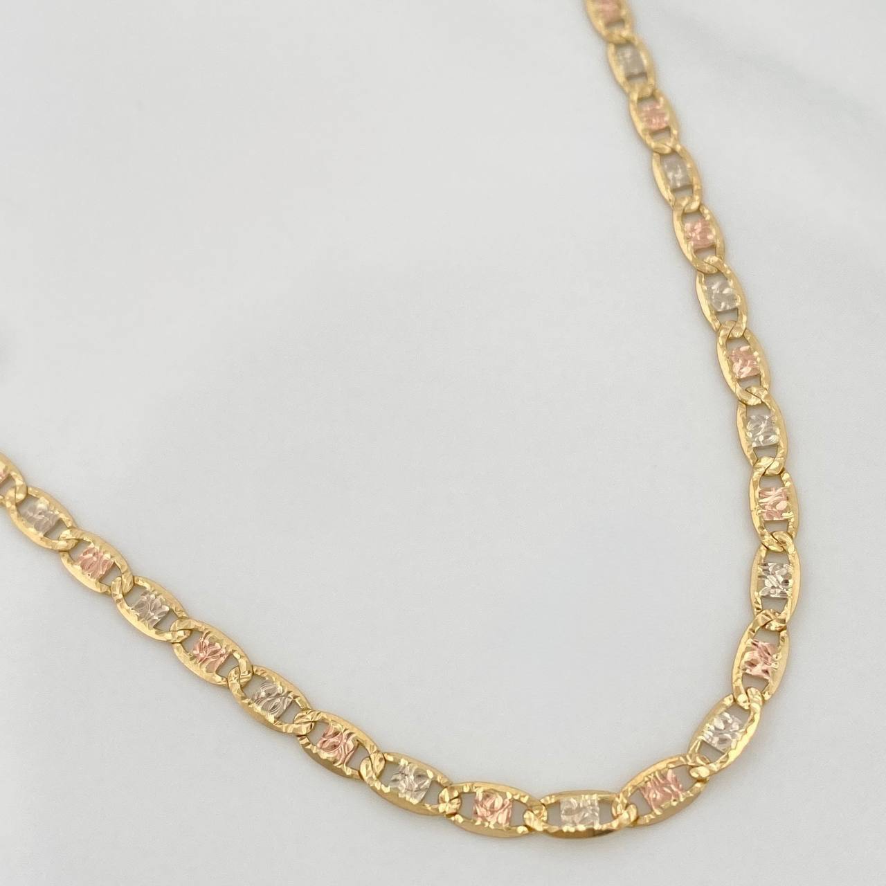 Cadena Escalera Plana 6 g / 50 cm / 2 mm Tres Oros 18K