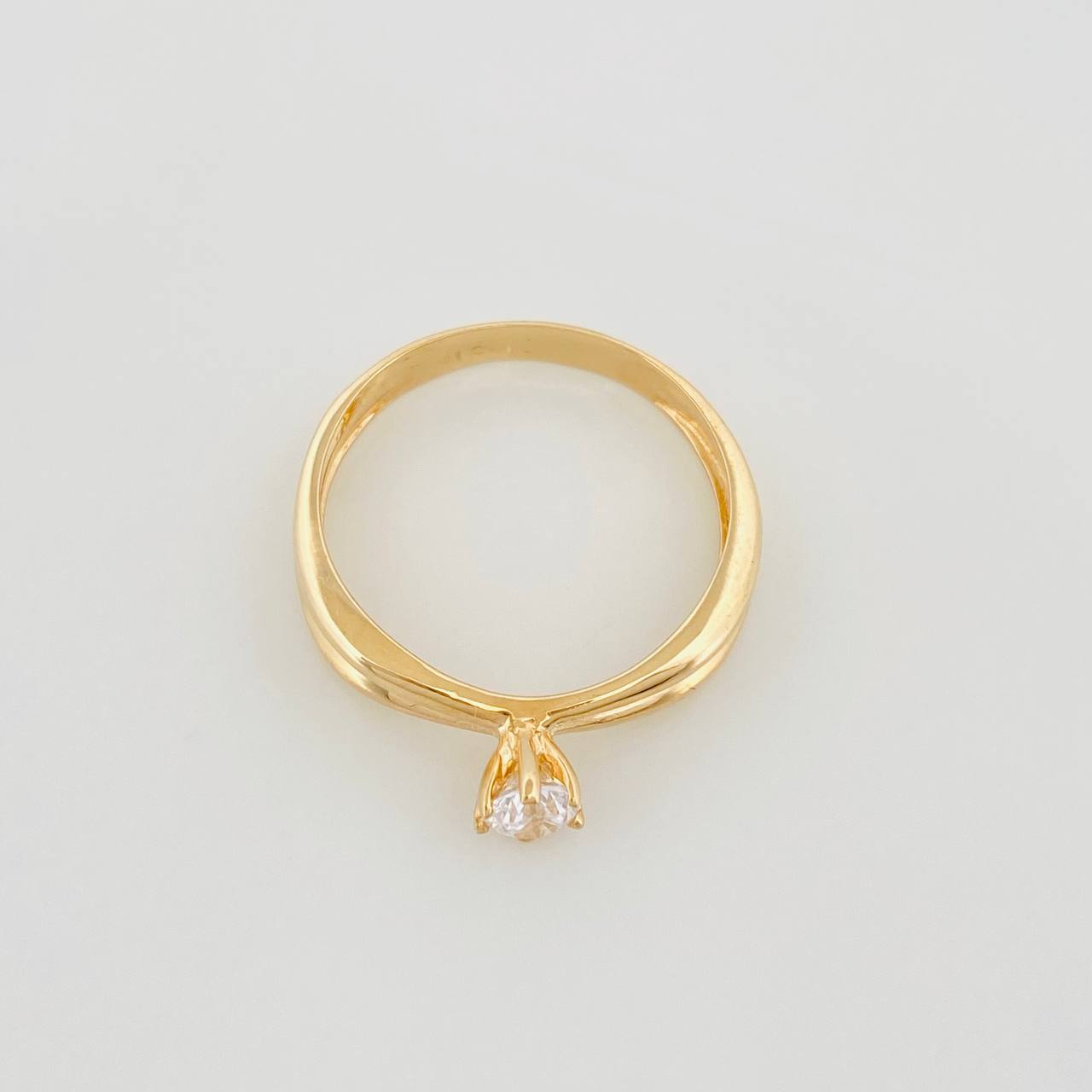 Anillo Solitario 2.15 g / T7 Oro Amarillo 18K