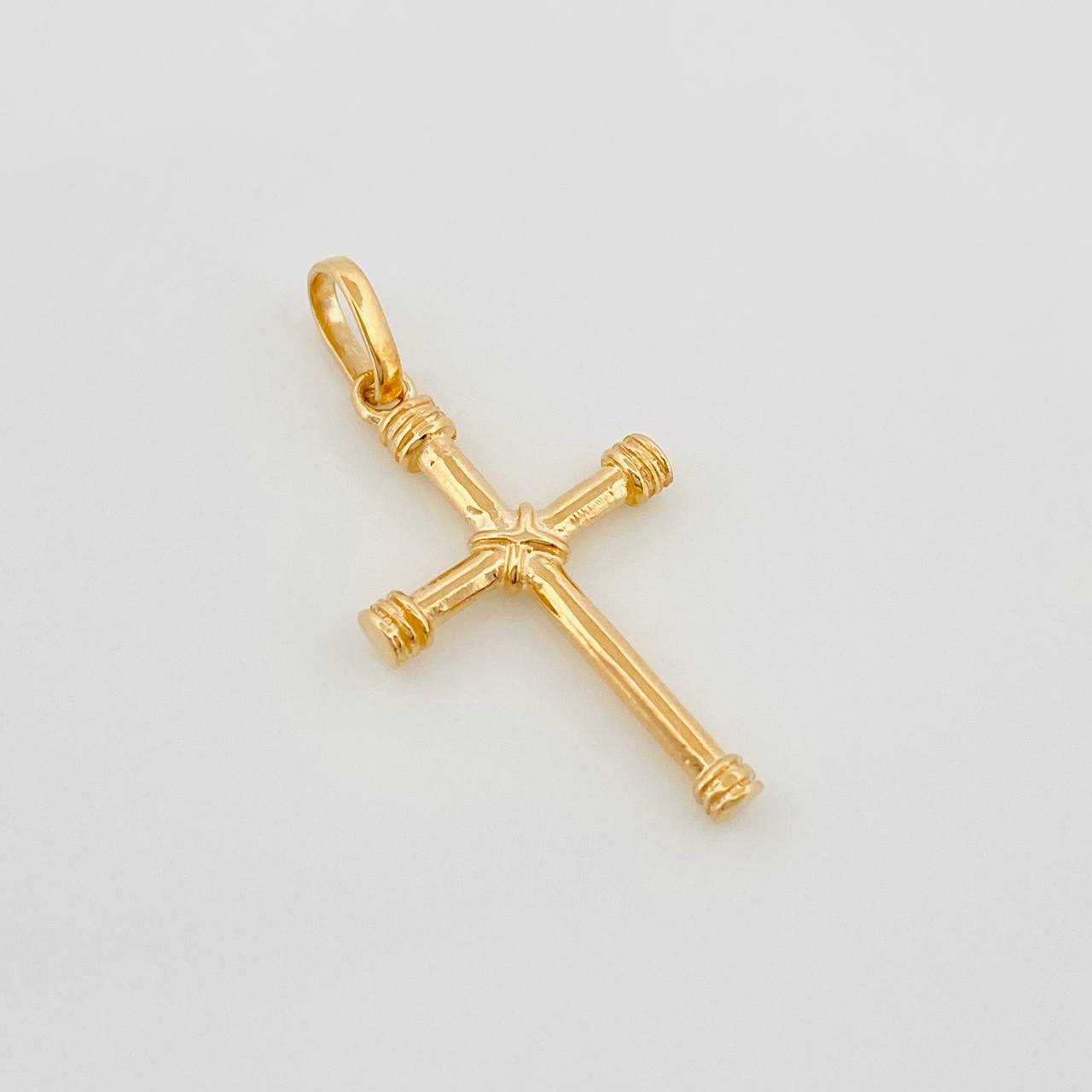 Dije Cruz 1.7 g / 3 cm Oro Amarillo 18K