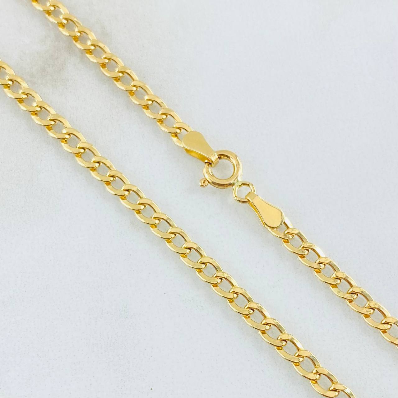 Cadena Cubana 3.8gr / 50cm / Oro Amarillo +1 18K ©