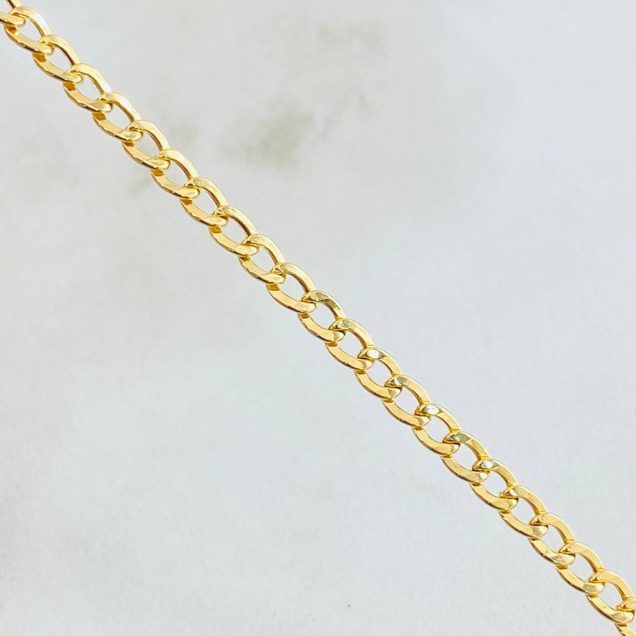 Cadena Cubana 3.6gr / 50cm / Oro Amarillo +1 18K *