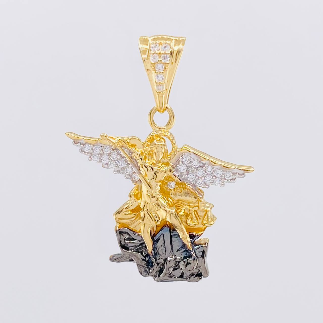 Dije San Miguel Arcangel 4.25g / 3cm Oro Amarillo 18K