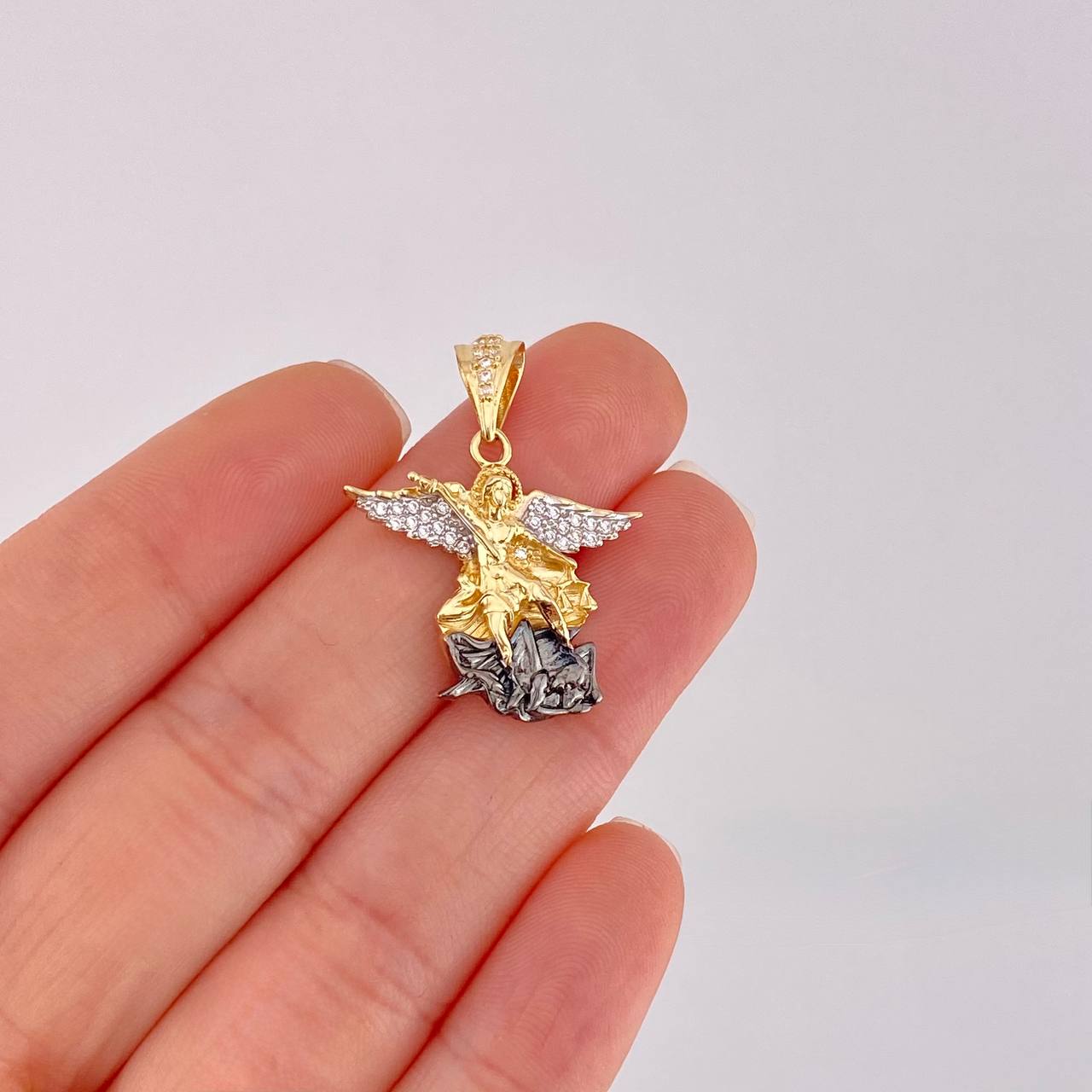 Dije San Miguel Arcangel 4.1g / 3cm Oro Amarillo 18K