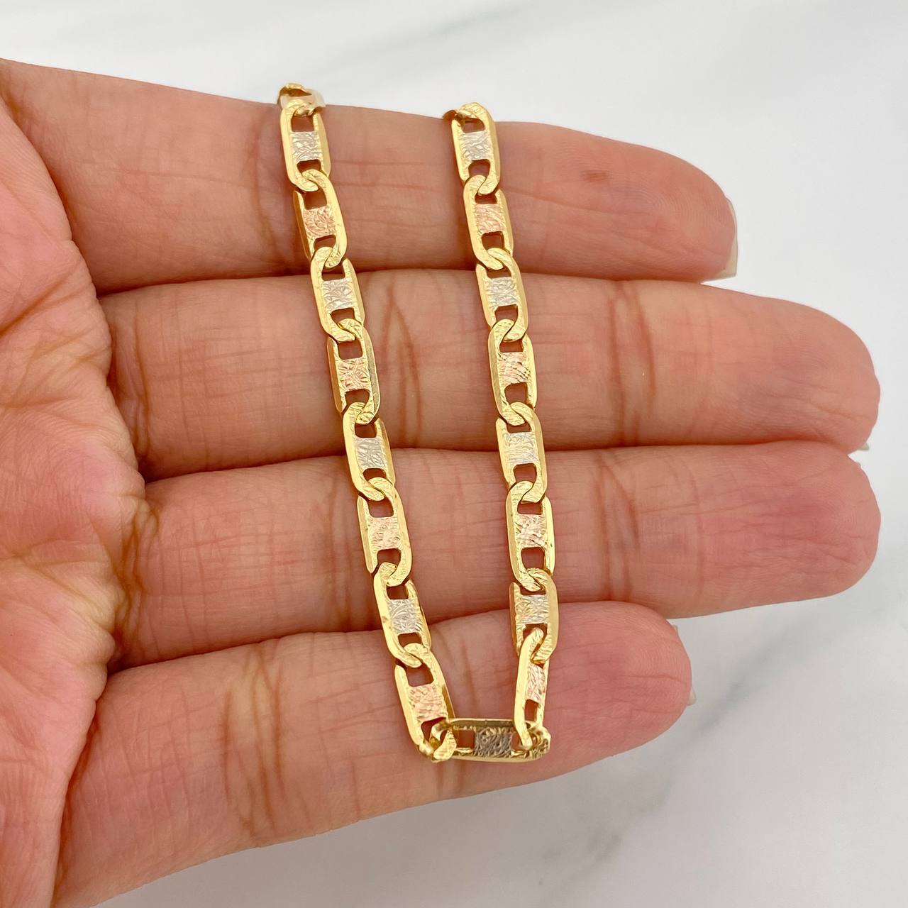 Tobillera Escalera Plana Diamantado 7.3 g / 23.7 cm / 3.85 mm Tres Oros 18K