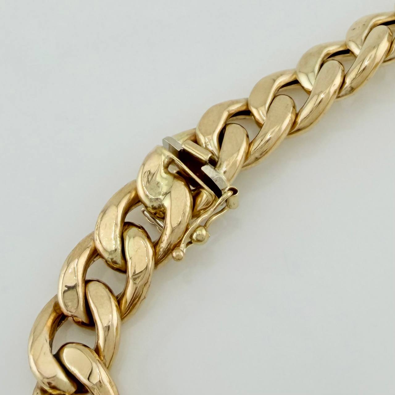 Pulso Cubano Placa 28.75 g / 21.5 cm / 9.75 mm Oro Amarillo 18K