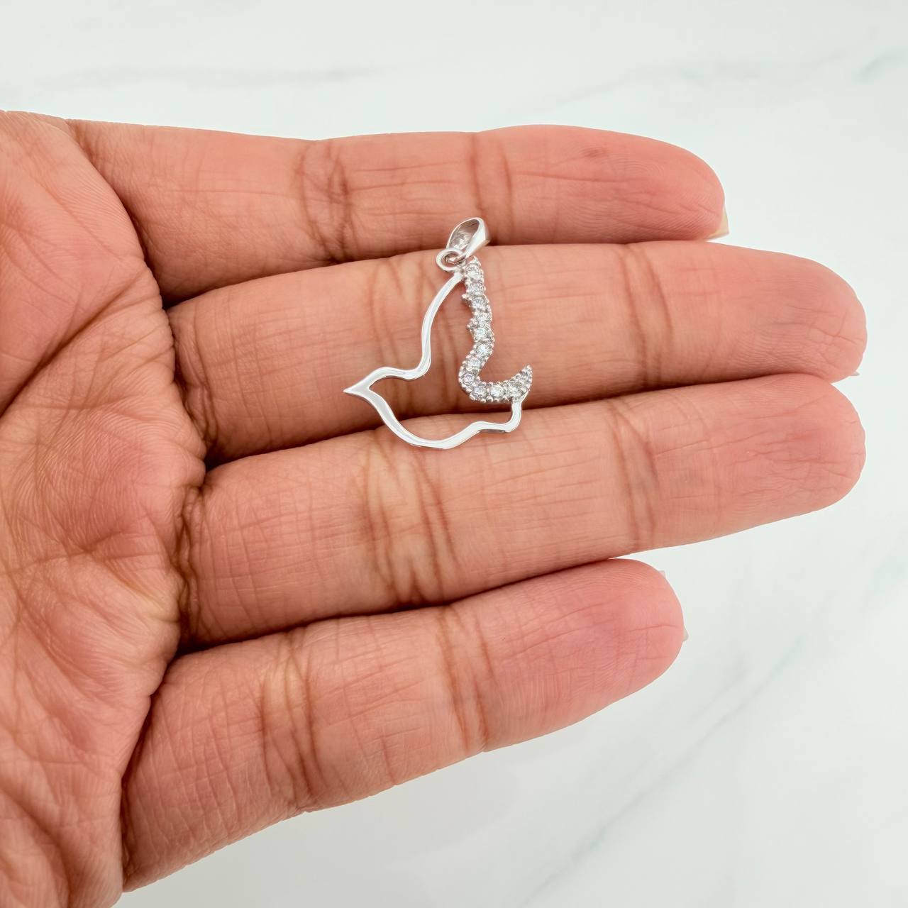 Dije Paloma 0.85 g / 2.5 cm Oro Blanco 18K