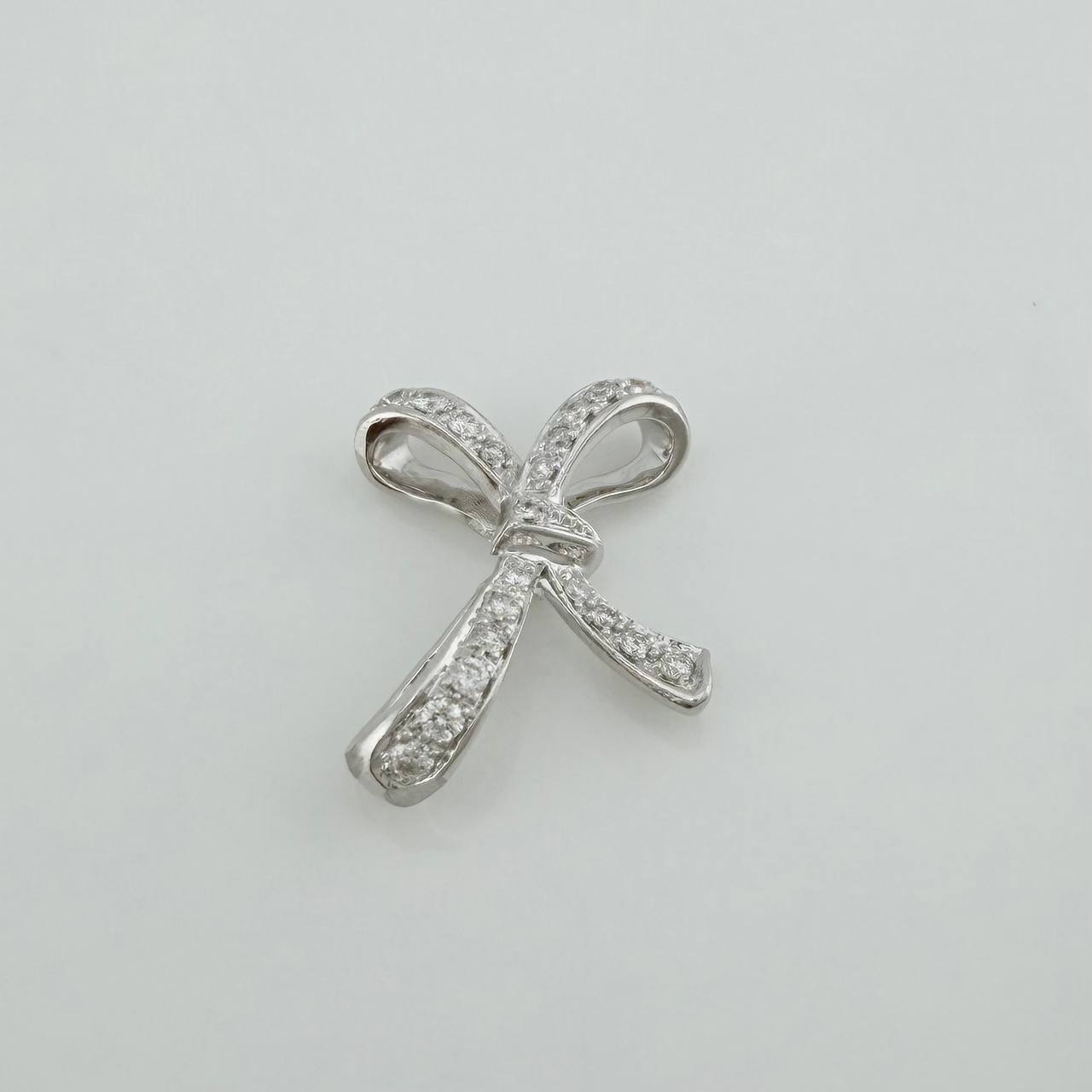 Dije Moño 2.35 g / 1.7 cm Oro Blanco 18K