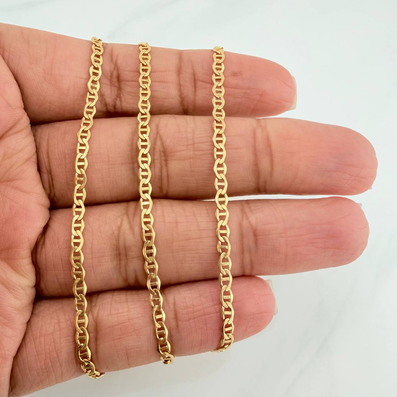 Cadena Escalera Plana 3.3 g / 60.2 cm / 2.56 mm Oro Amarillo 18K