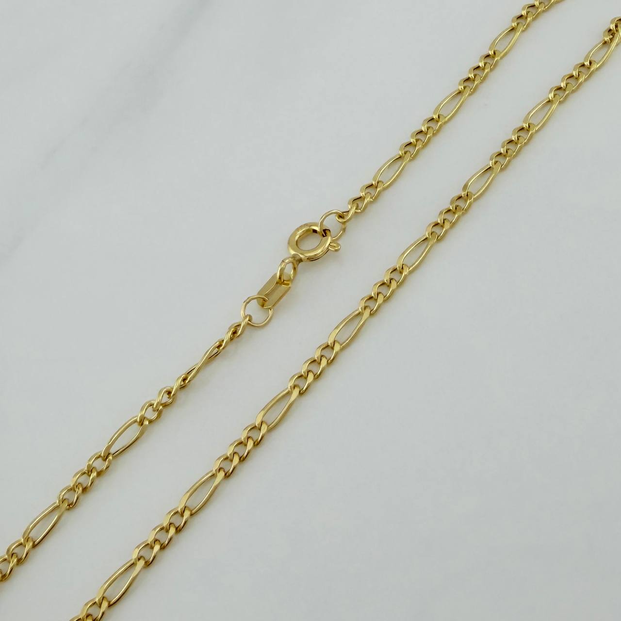 Cadena Figaro 3.45 g / 60.1 cm / 2.17 mm Oro Amarillo 18K