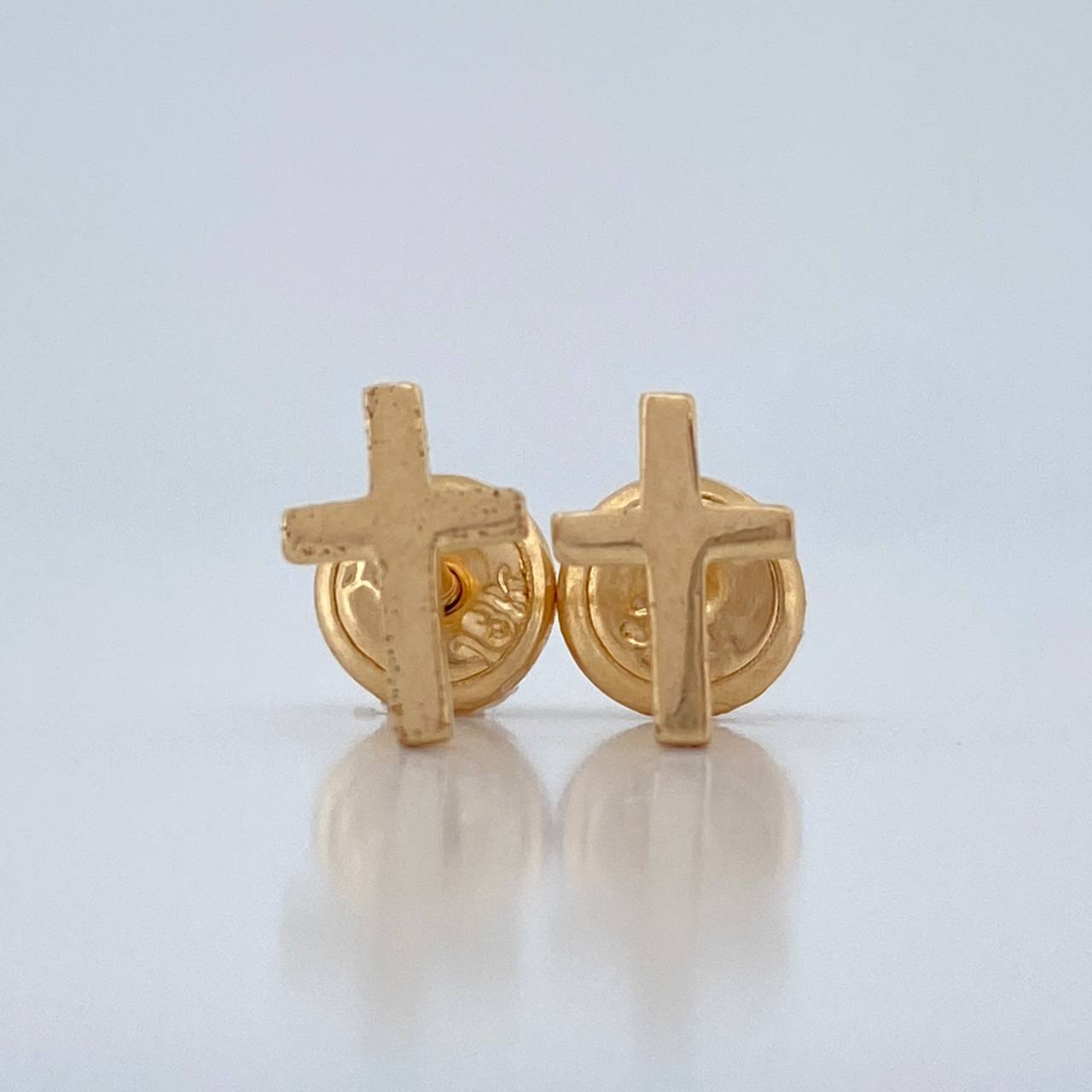 Topos Cruz 0.7gr / 7.25mm Oro Amarillo 18K %
