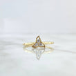 Anillo Solitario Flor 1.5gr / T7 1/2 / Circones Blancos Oro Amarillo 18K