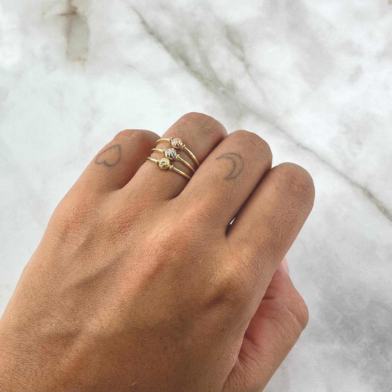 Anillo Tres Aros 2.65gr / T5 3/4 / 4mm Bola Diamantada Tres Oros 18K