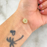 Herraje Calavera En Aro 1.1gr / 1cm / Circones Blancos Y Verdes Oro Amarillo 18K ©