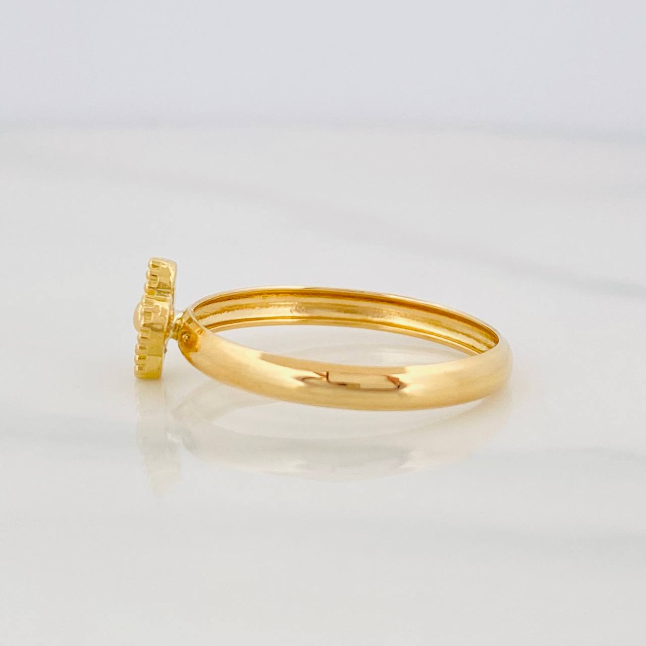 Anillo Trebol 1.4g / T7 1/4 Oro Amarillo 18K