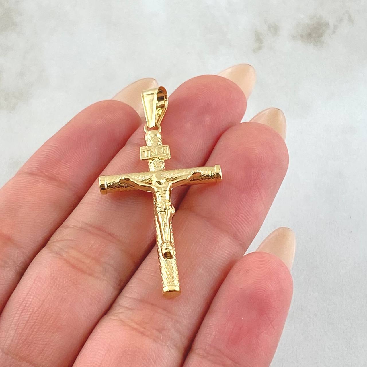 Dije Cruz Cristo 1.7gr / 4.4cm / Oro Amarillo 18K *
