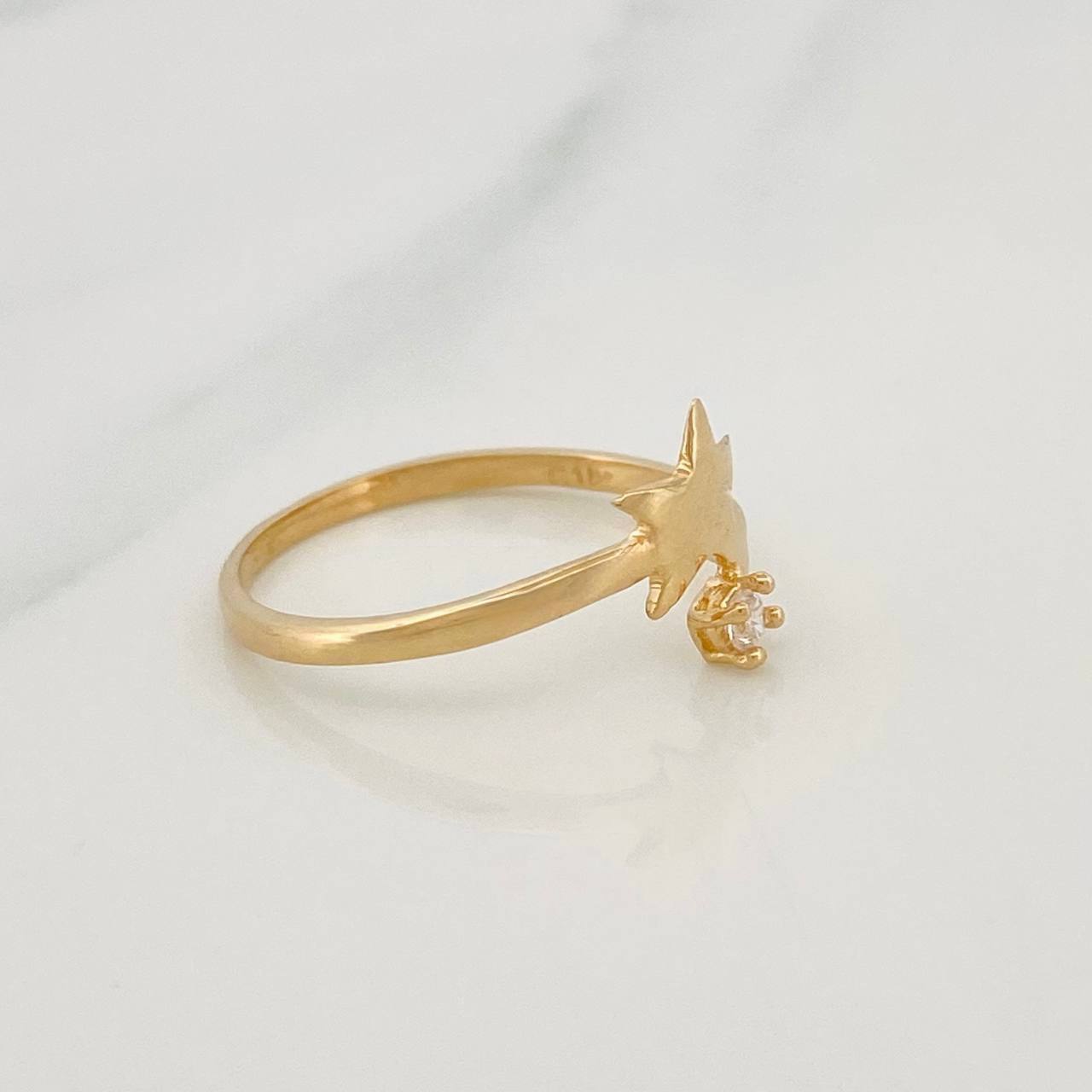 Anillo Estrella 1.5g / T7 Oro Amarillo 18K