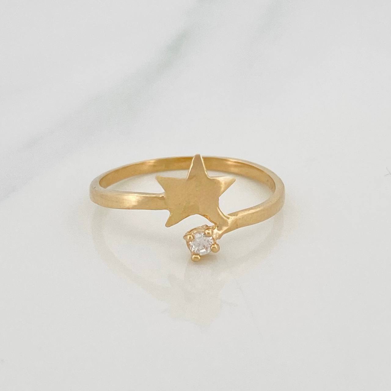 Anillo Estrella 1.5g / T7 Oro Amarillo 18K