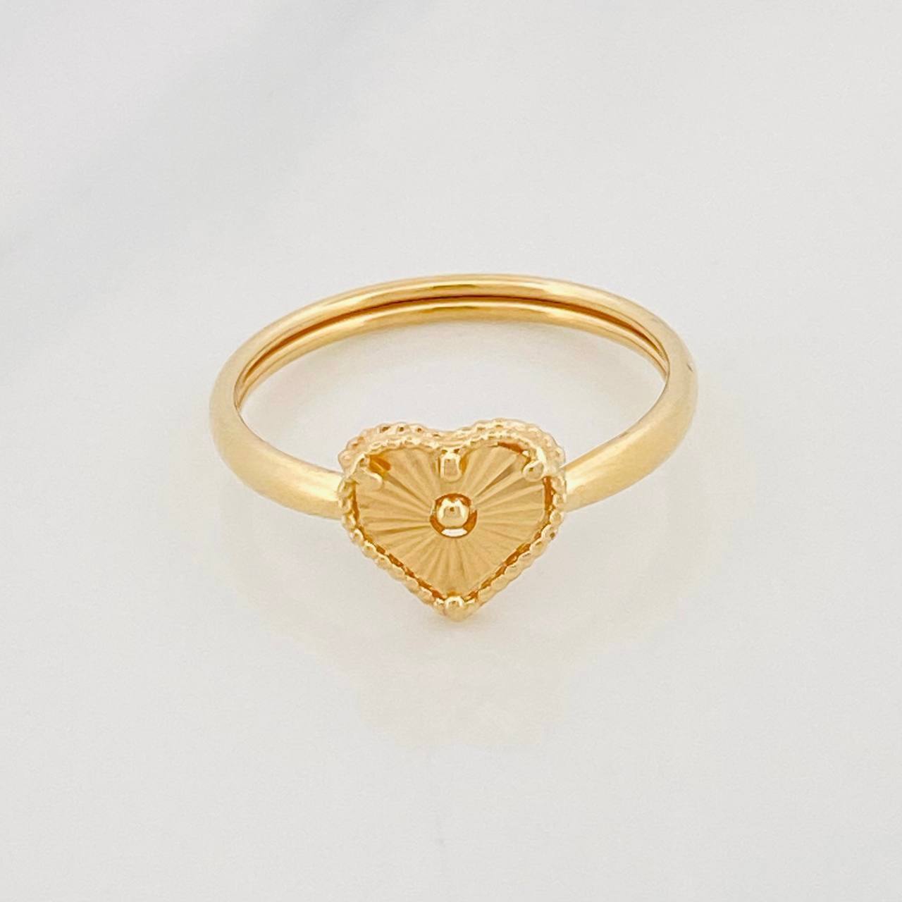 Anillo Corazon Diamantado 1.05g / T5 3/4 Oro Amarillo 18K