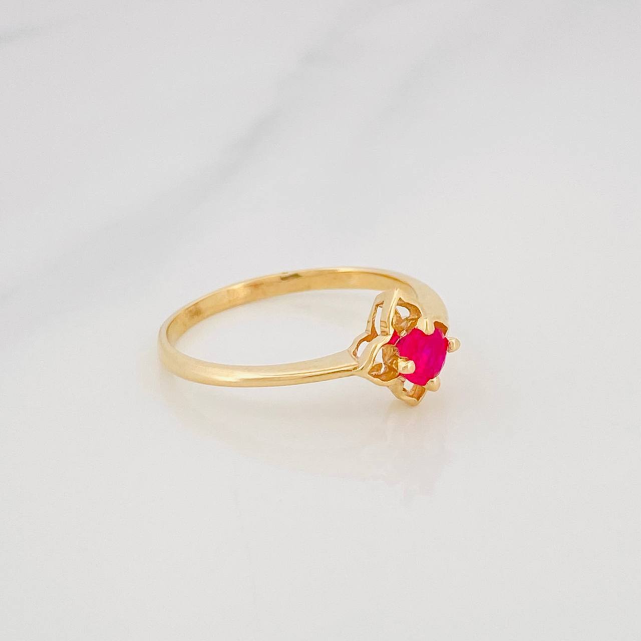 Anillo Flor 1.75g / T7 1/4 Oro Amarillo 18K