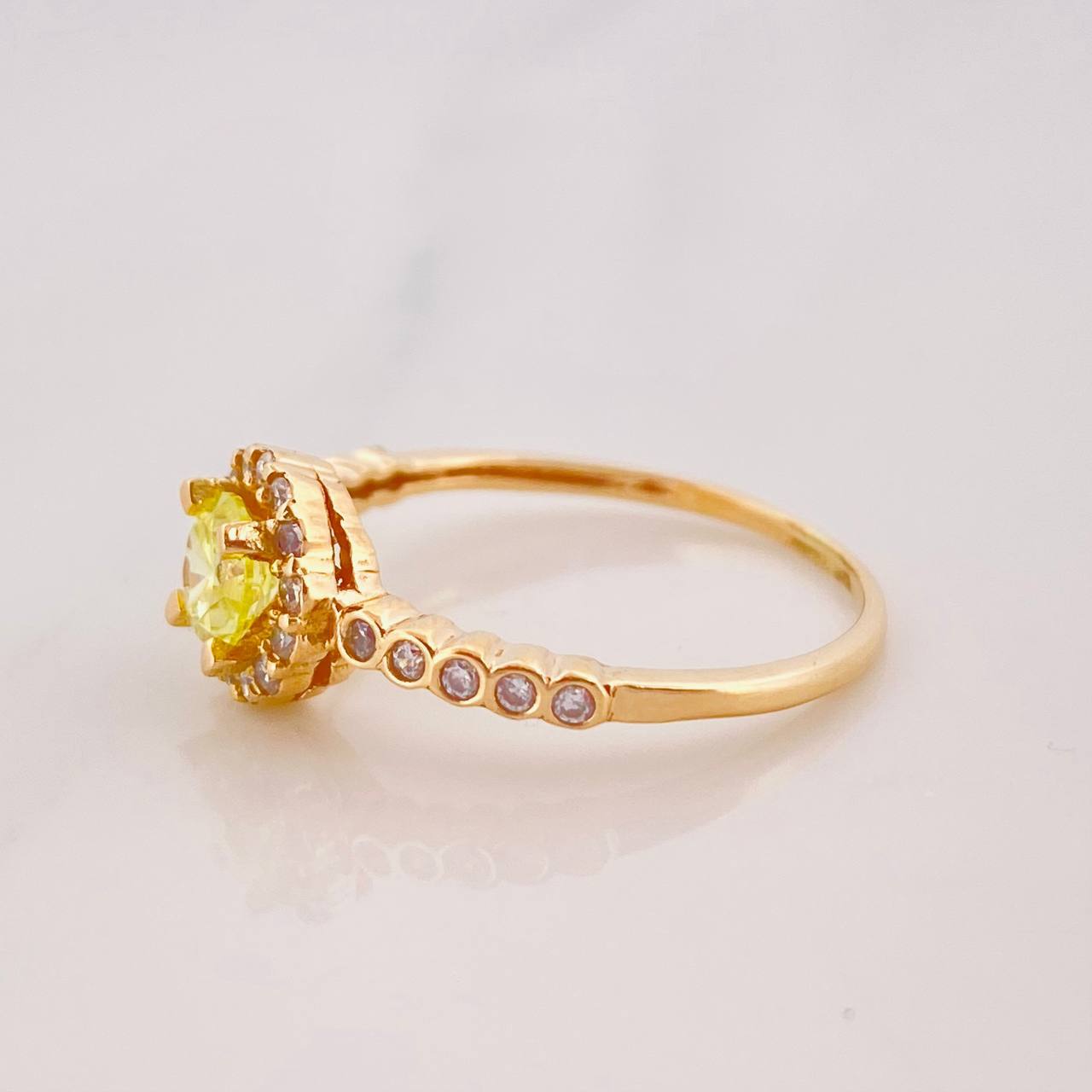 Anillo Halo Churumbela 2.1g / T6 3/4 Oro Amarillo 18K