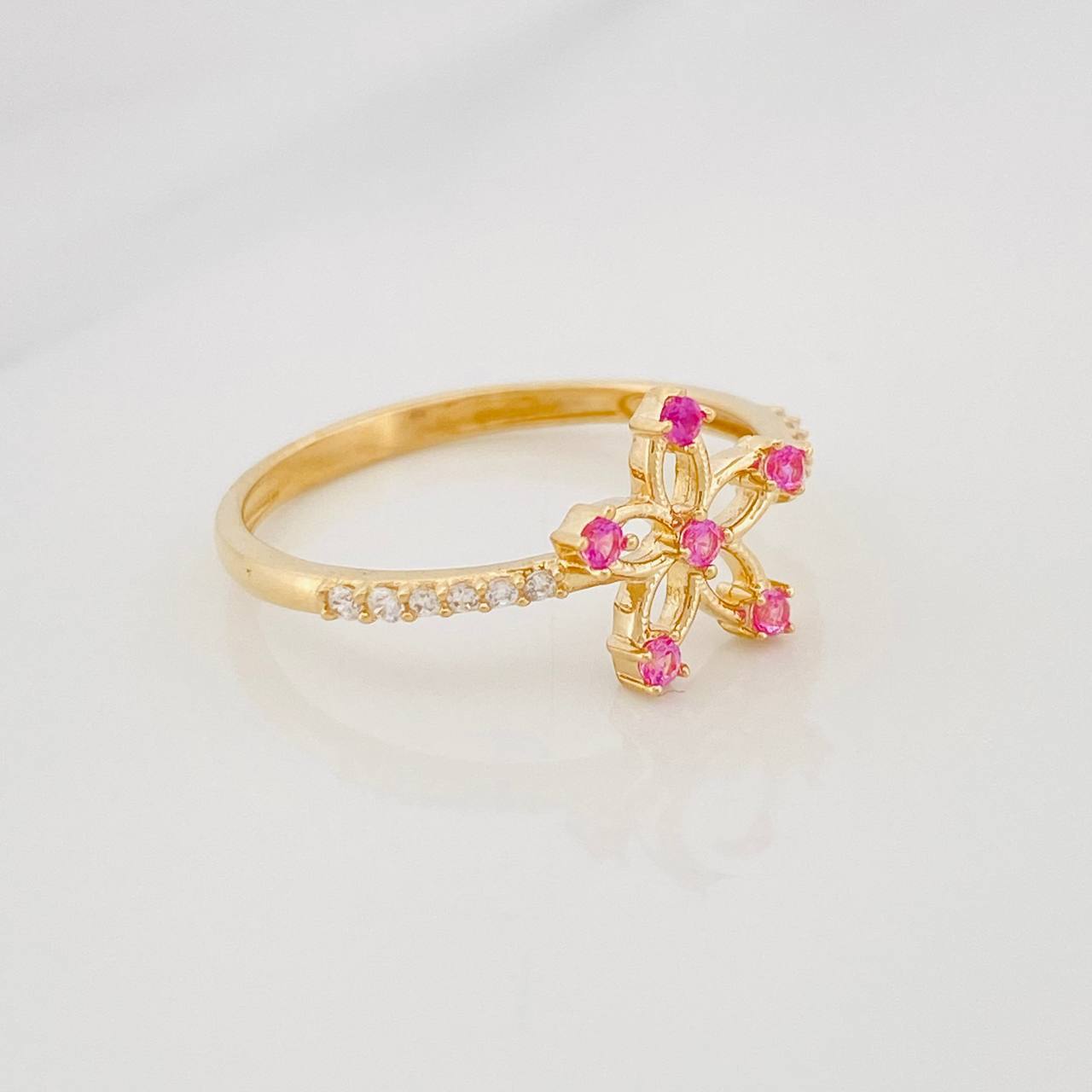 Anillo Flor 1.55g / T6 3/4 Oro Amarillo 18K