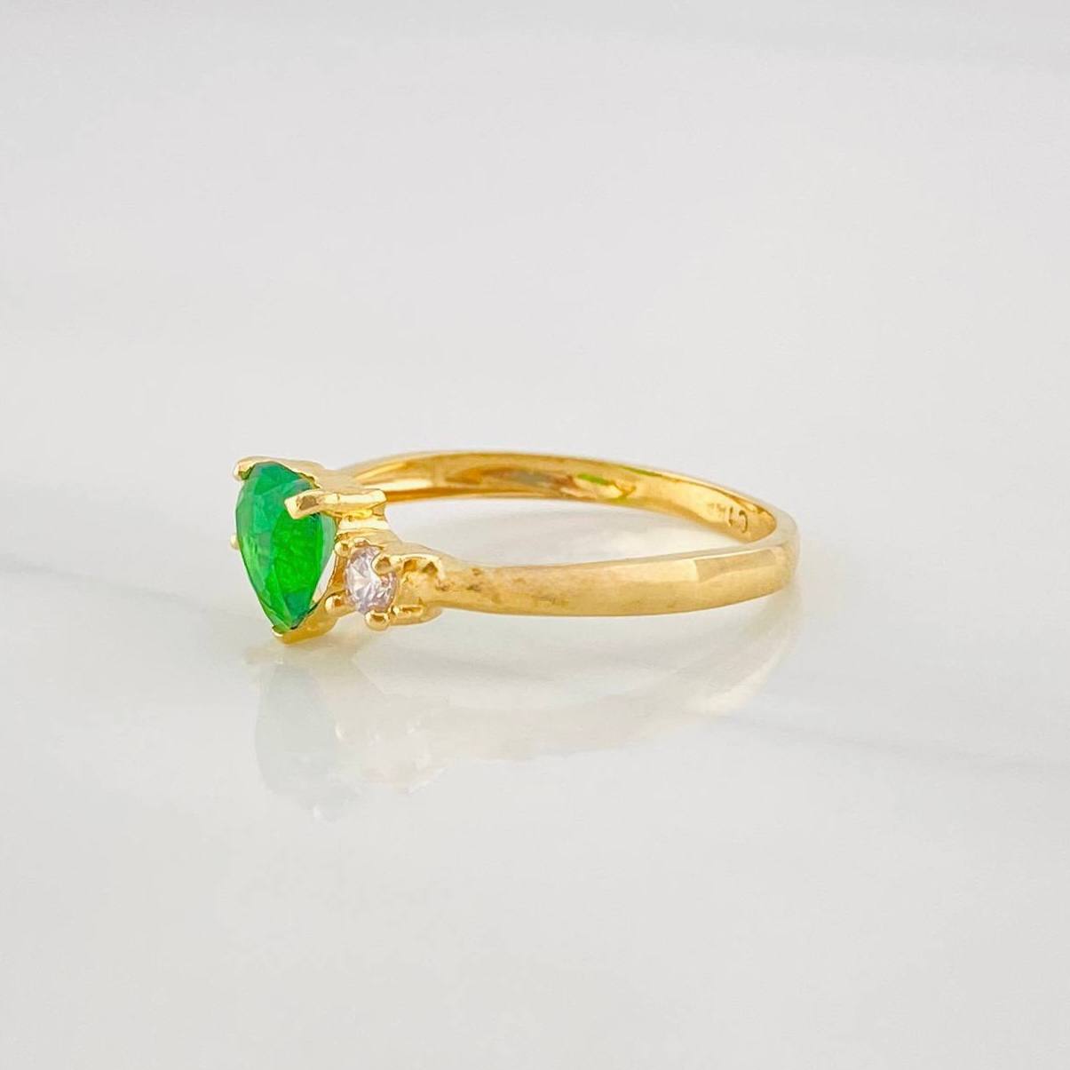 Anillo Corazon 1.6g / T7 Oro Amarillo 18K