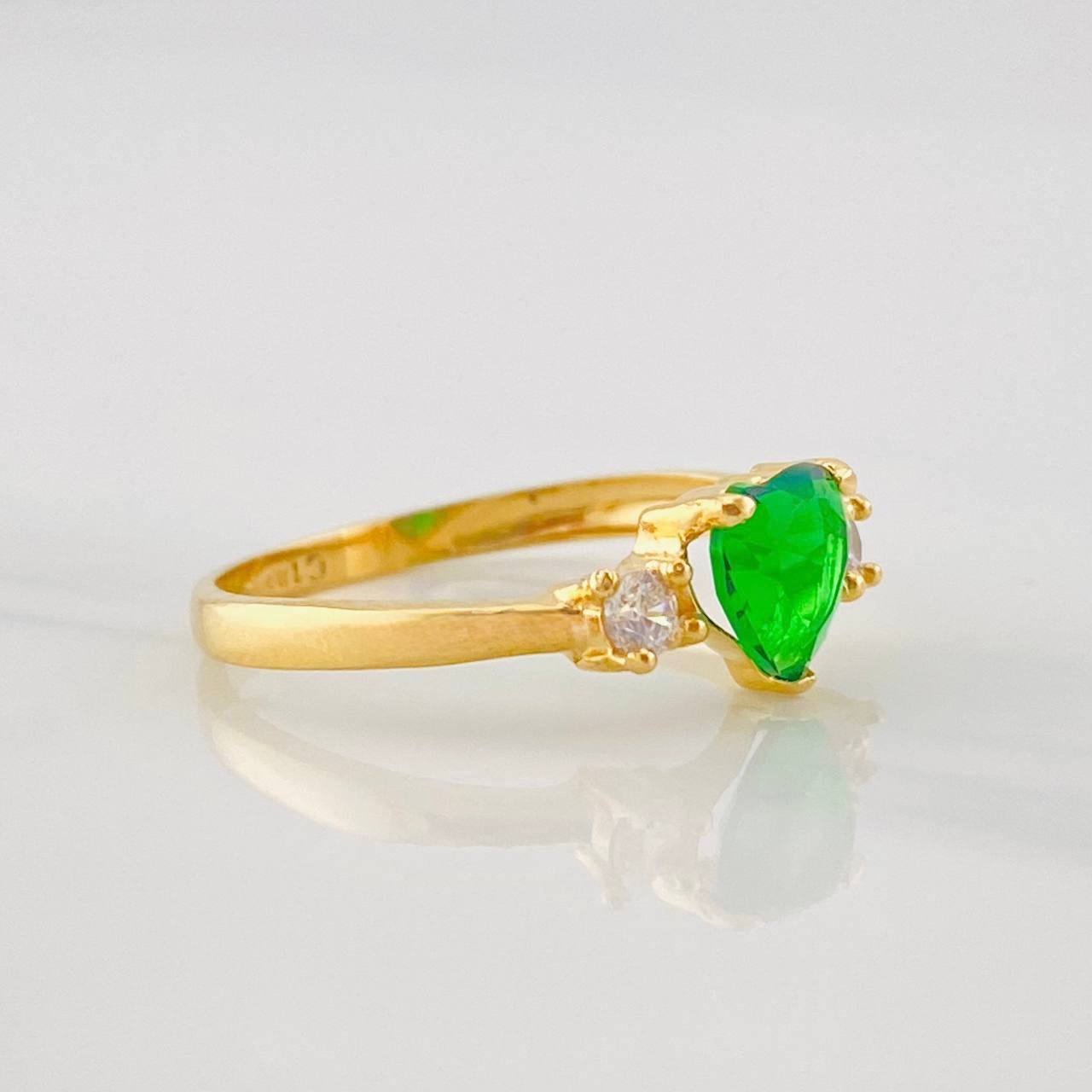 Anillo Corazon 1.6g / T7 Oro Amarillo 18K