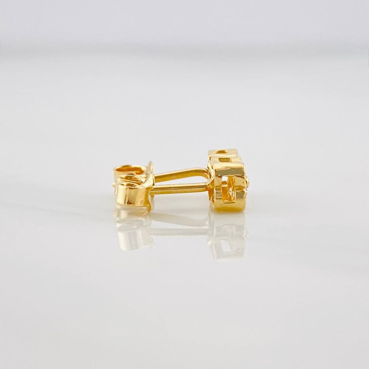 Topos Flor Borde Texturizado 1.35g / 6.01mm Oro Amarillo 18K