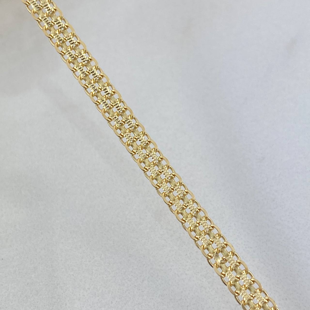 Pulso Chino 4.35gr / 19cm / 3.8mm Oro Amarillo +0Ⴃ