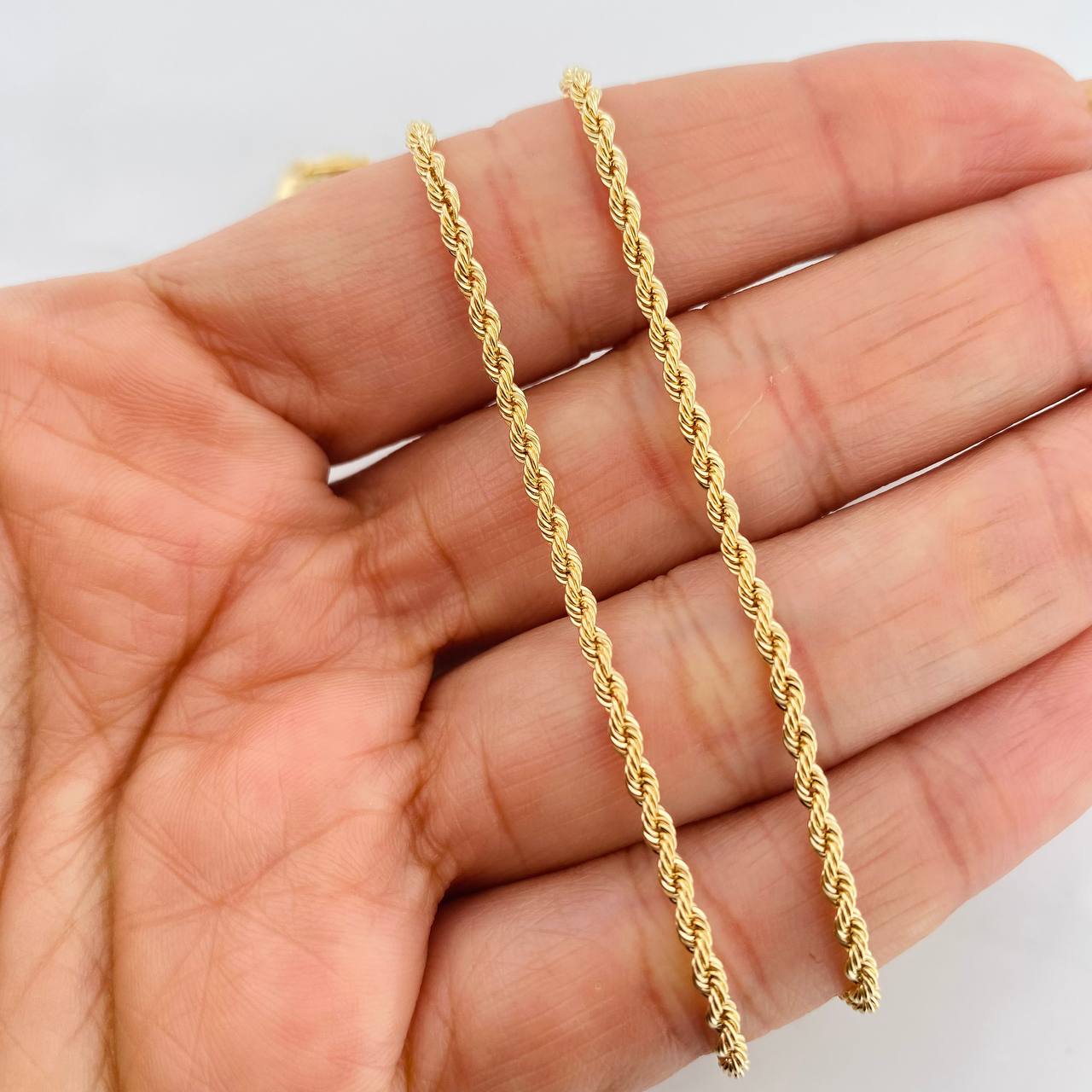 Cadena Lazo 3.65g / 50cm / 2.1mm Oro Amarillo 18K
