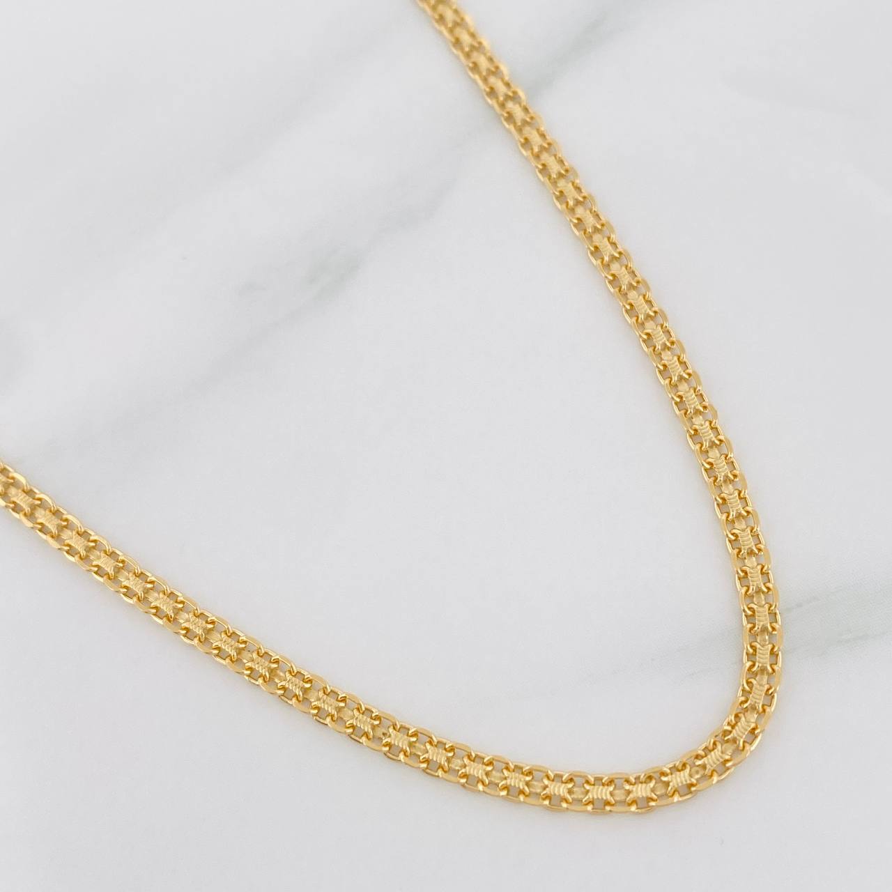 Cadena China 4.9g / 50cm / 2.1mm Oro Amarillo 18K