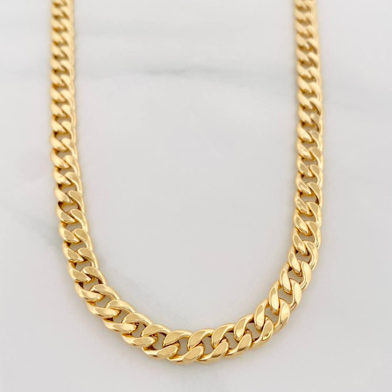 Cadena Cubana 7.8g / 70cm / 5.2mm Oro Amarillo 18K