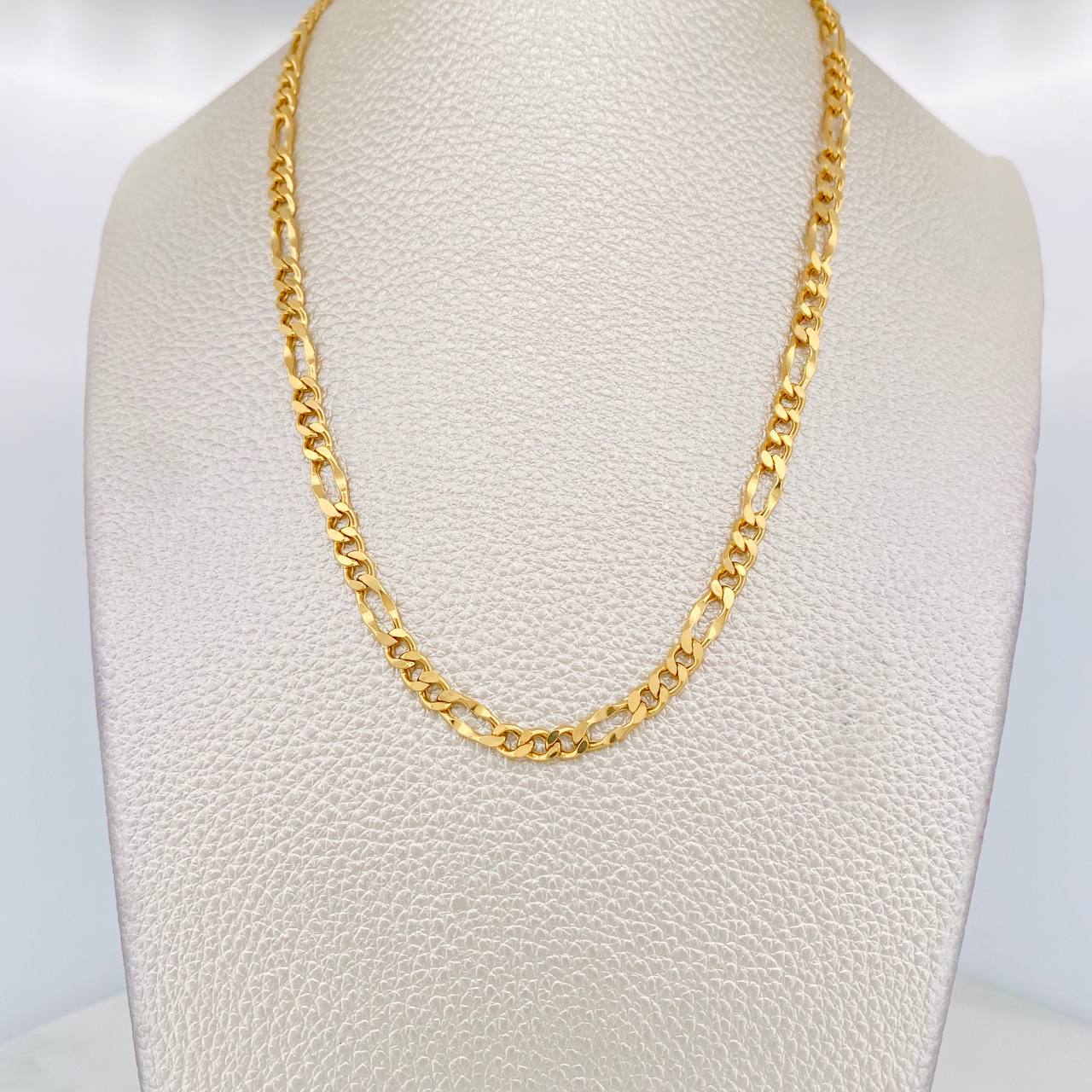 Cadena Figaro 8.2g / 50cm / 2.2mm Oro Amarillo 18K