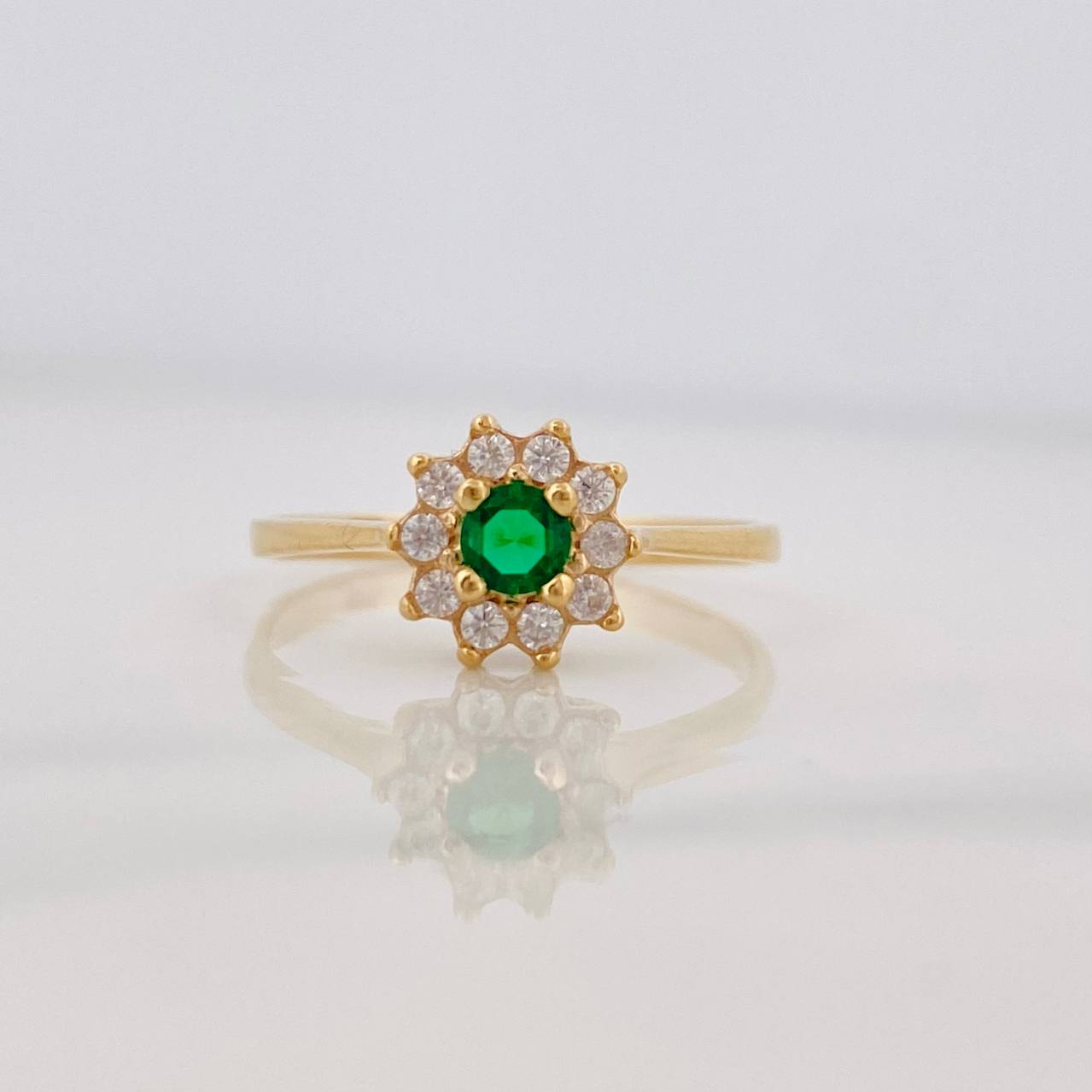 Anillo Halo Flor 2.15g / T7 Oro Amarillo 18K