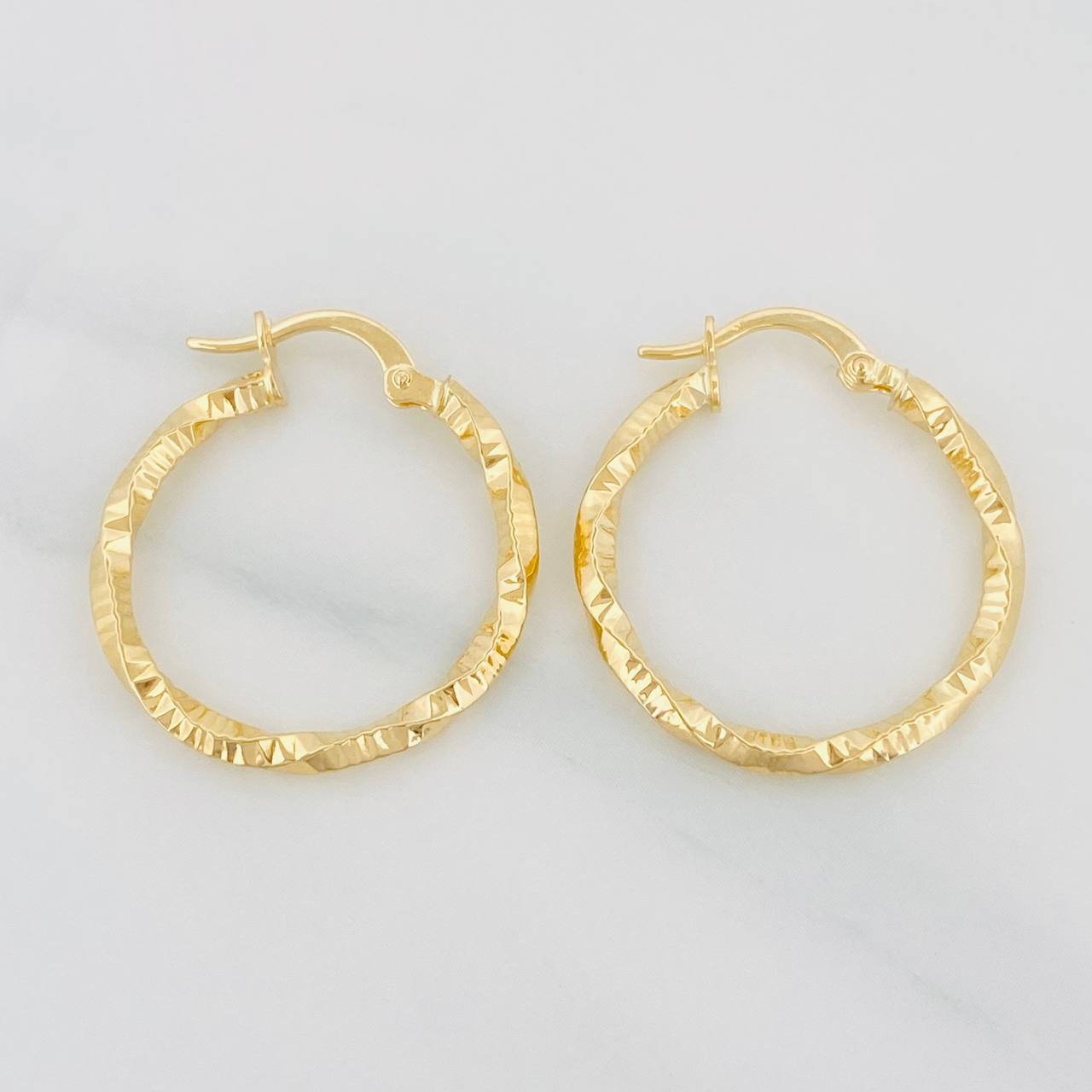 Candongas Carlota 1.6g / 2.5cm Oro Amarillo 18K