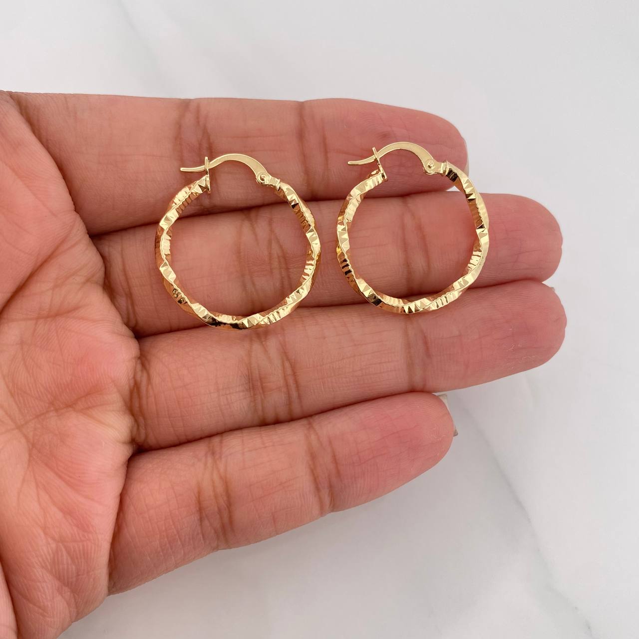 Candongas Carlota 1.6g / 2.5cm Oro Amarillo 18K