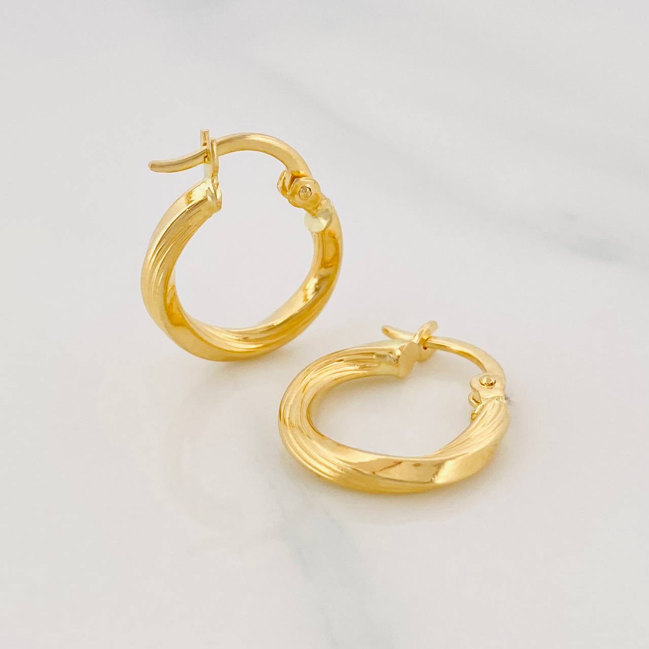 Candongas Mary 1.15g / 1.6cm Oro Amarillo 18K