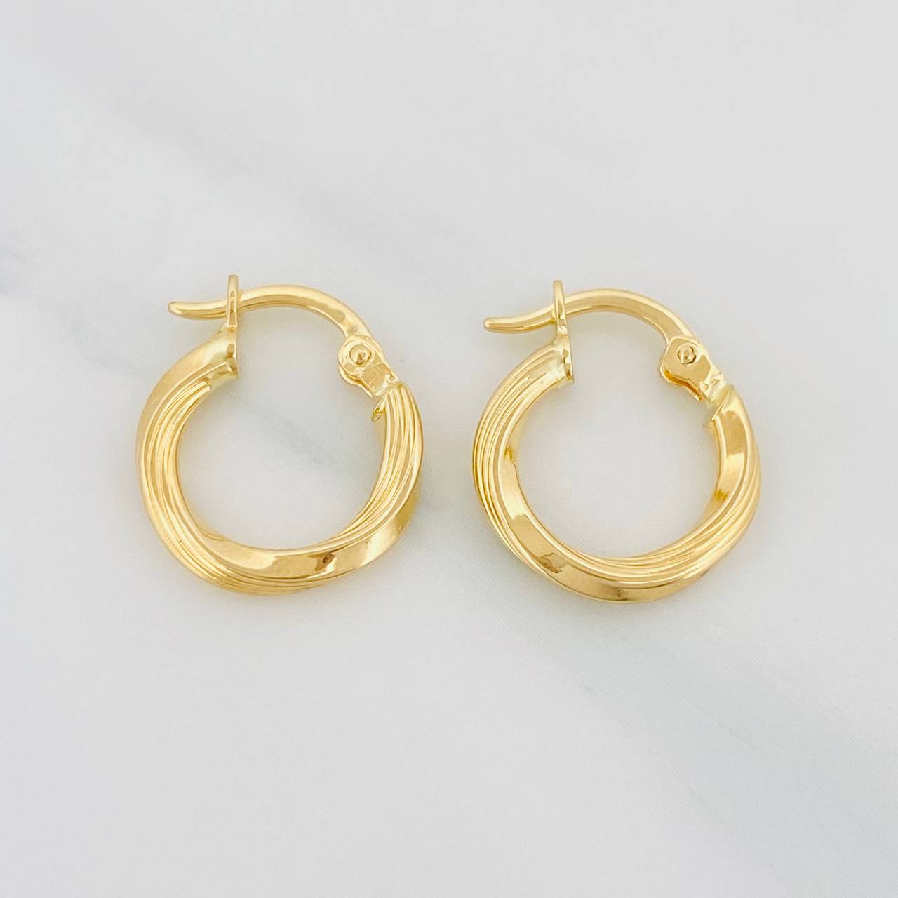 Candongas Mary 1.15g / 1.6cm Oro Amarillo 18K