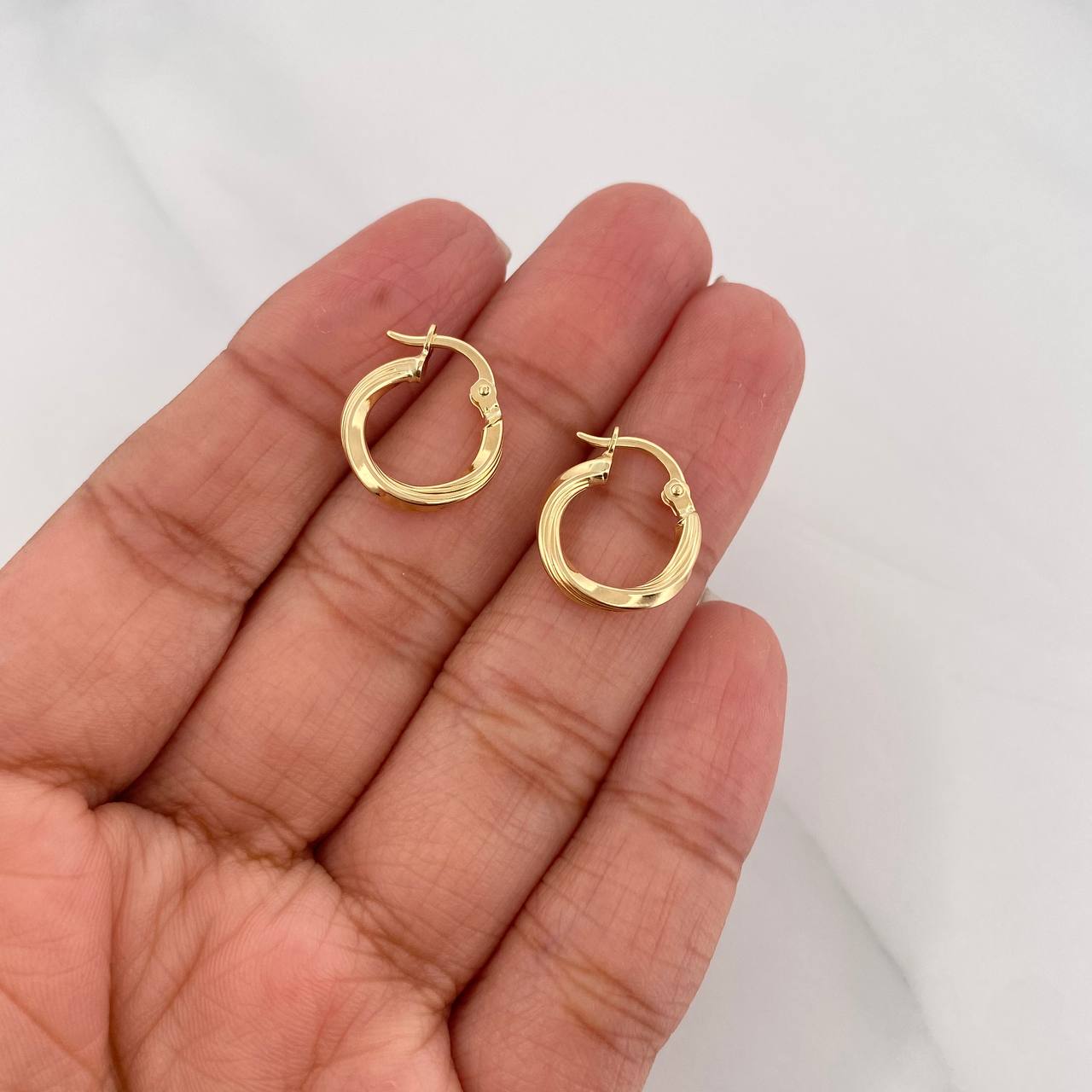 Candongas Mary 1.15g / 1.6cm Oro Amarillo 18K